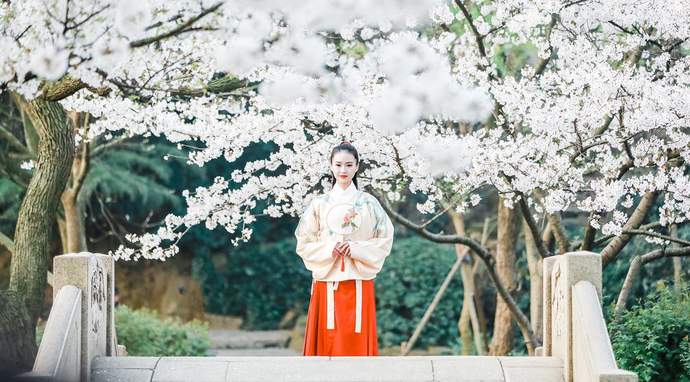 图片[22]-[YITUYU艺图语] 2022.02.24 等一场春暖 待一树花开 阿紫 [20P] – 速更版-美库