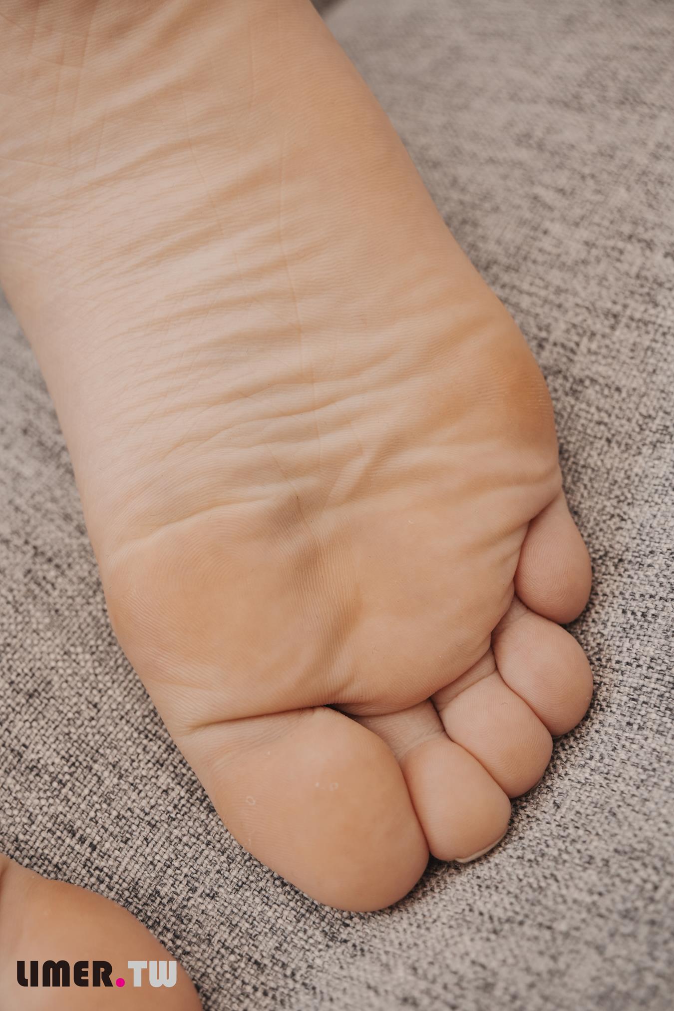 图片[42]-Limerence原创 NO.030 素人Una 氣質高中生の嫩足[174P] – 速更版-美库