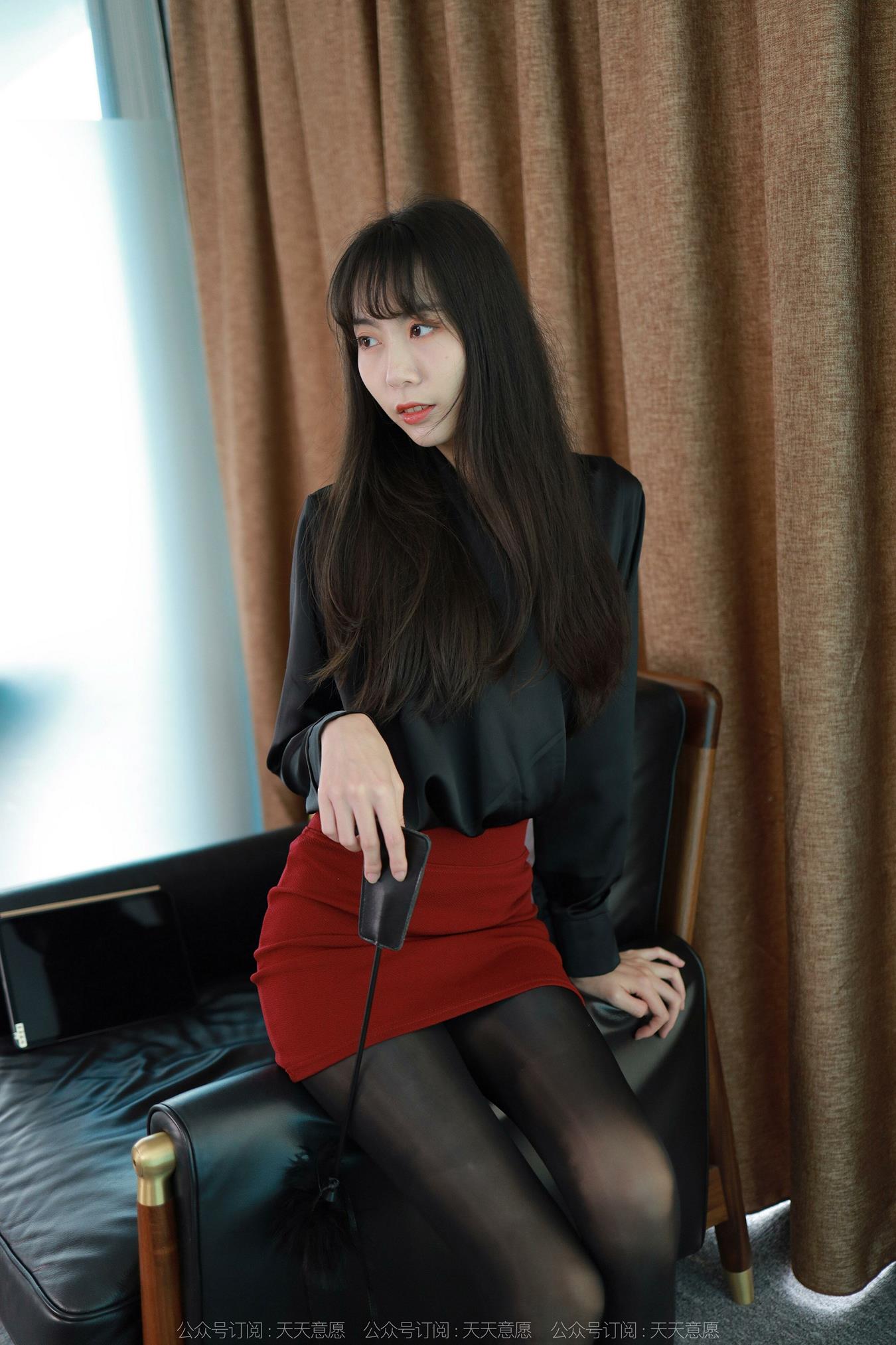图片[10]-[IESS异思趣向] 2022.07.23 丝享家1156：团团《长腿红与黑》[86P] – 速更版-美库