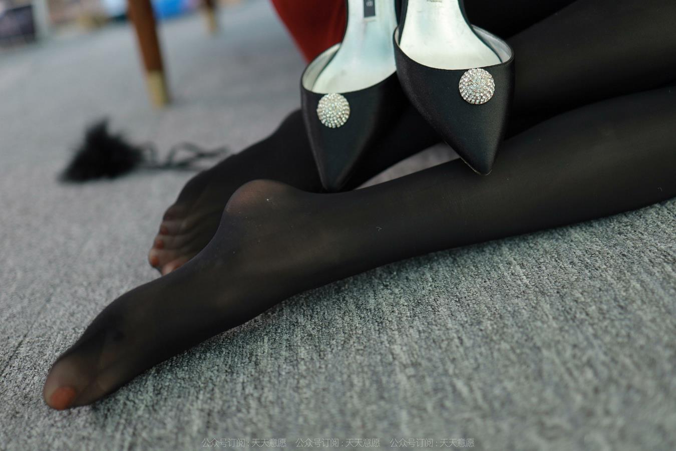 图片[47]-[IESS异思趣向] 2022.07.23 丝享家1156：团团《长腿红与黑》[86P] – 速更版-美库