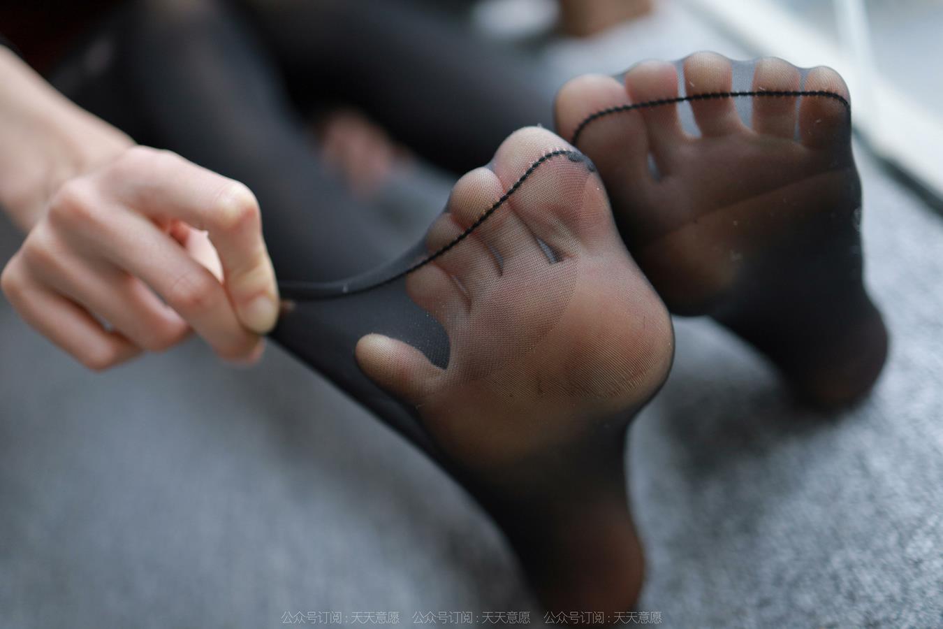 图片[59]-[IESS异思趣向] 2022.07.23 丝享家1156：团团《长腿红与黑》[86P] – 速更版-美库