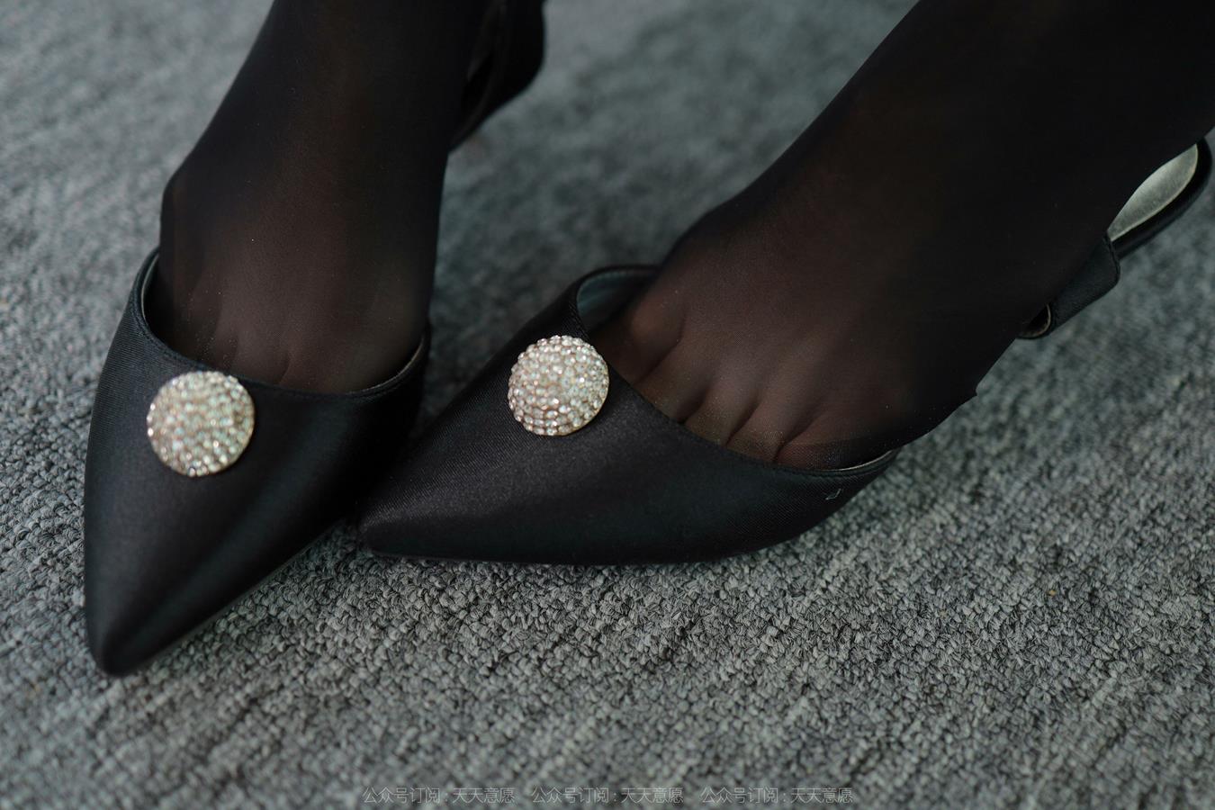 图片[78]-[IESS异思趣向] 2022.07.23 丝享家1156：团团《长腿红与黑》[86P] – 速更版-美库