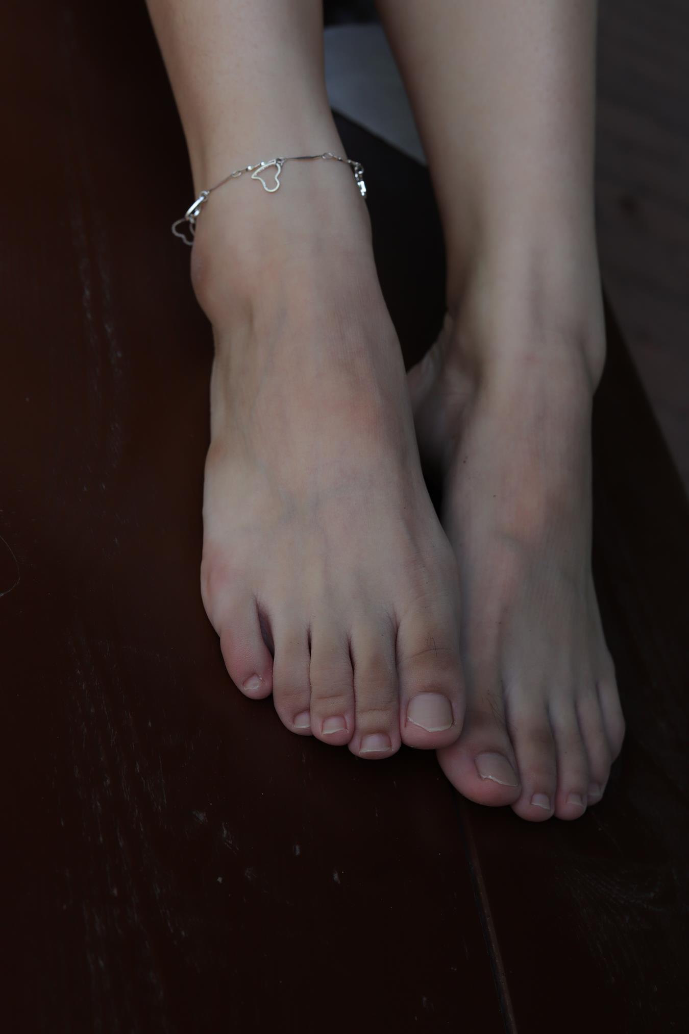 图片[11]-Pary摄影 No.029 小然同学的36码可爱小脚[91P] – 速更版-美库