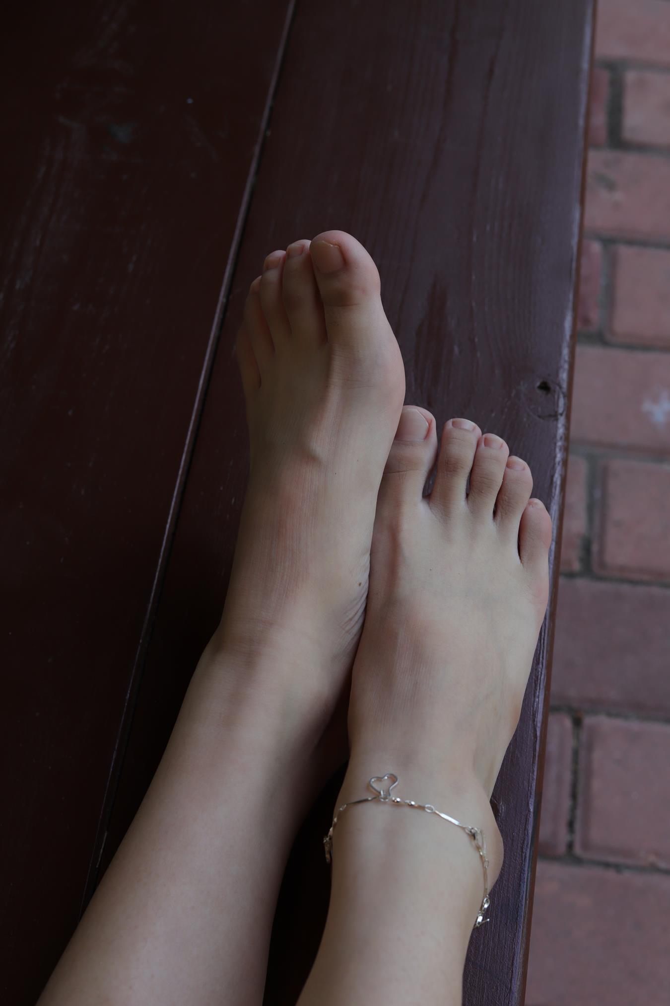 图片[25]-Pary摄影 No.029 小然同学的36码可爱小脚[91P] – 速更版-美库