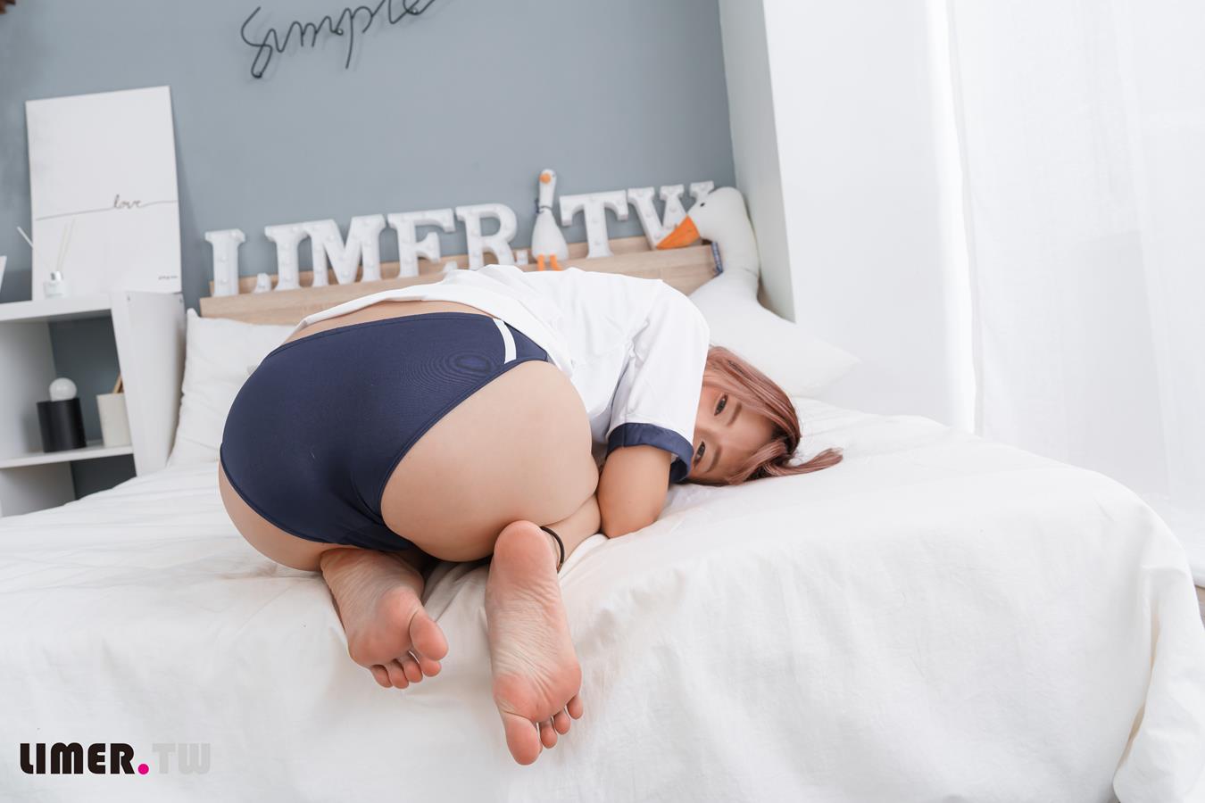 图片[59]-Limerence原创 NO.032 水密桃味女孩小艾啾啾体育服热身大秀裸足[130P] – 速更版-美库