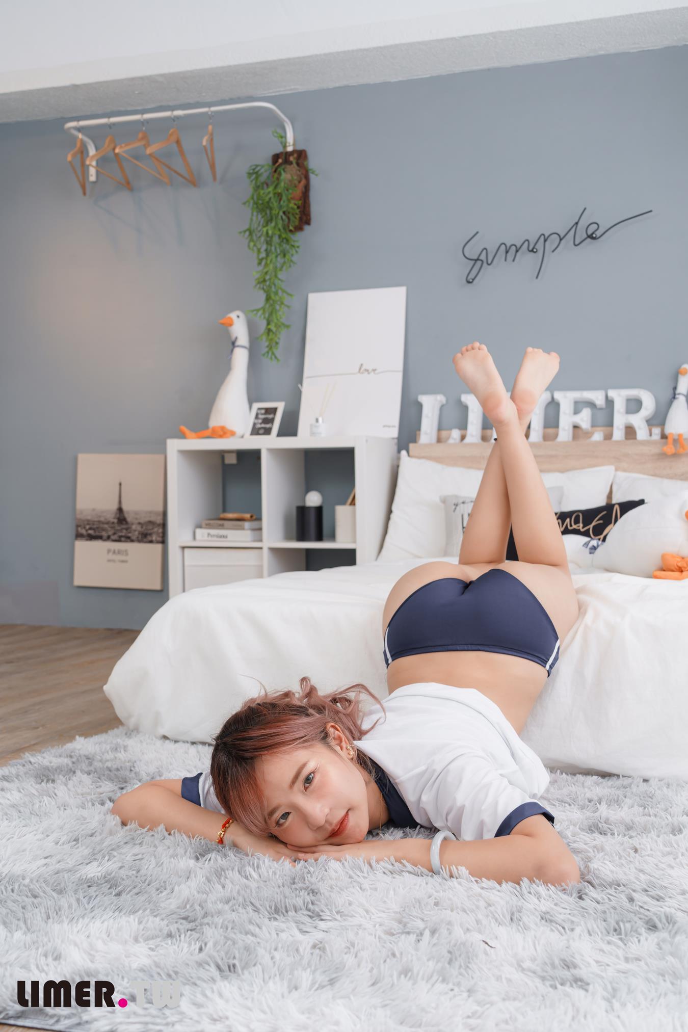 图片[116]-Limerence原创 NO.032 水密桃味女孩小艾啾啾体育服热身大秀裸足[130P] – 速更版-美库