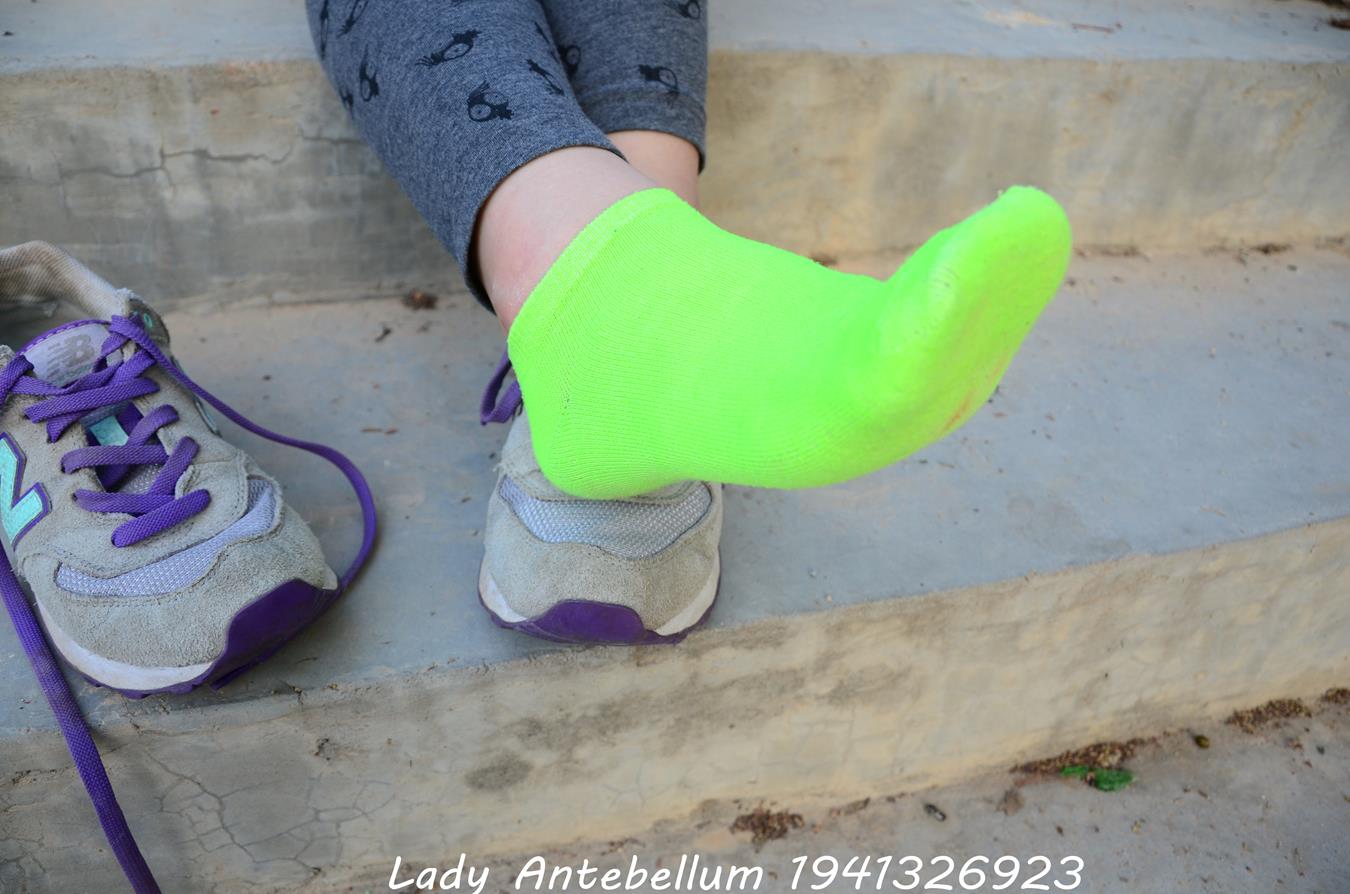 图片[40]-[战前女神] 美腿美足精品摄影套图 094 [104P] – 速更版-美库