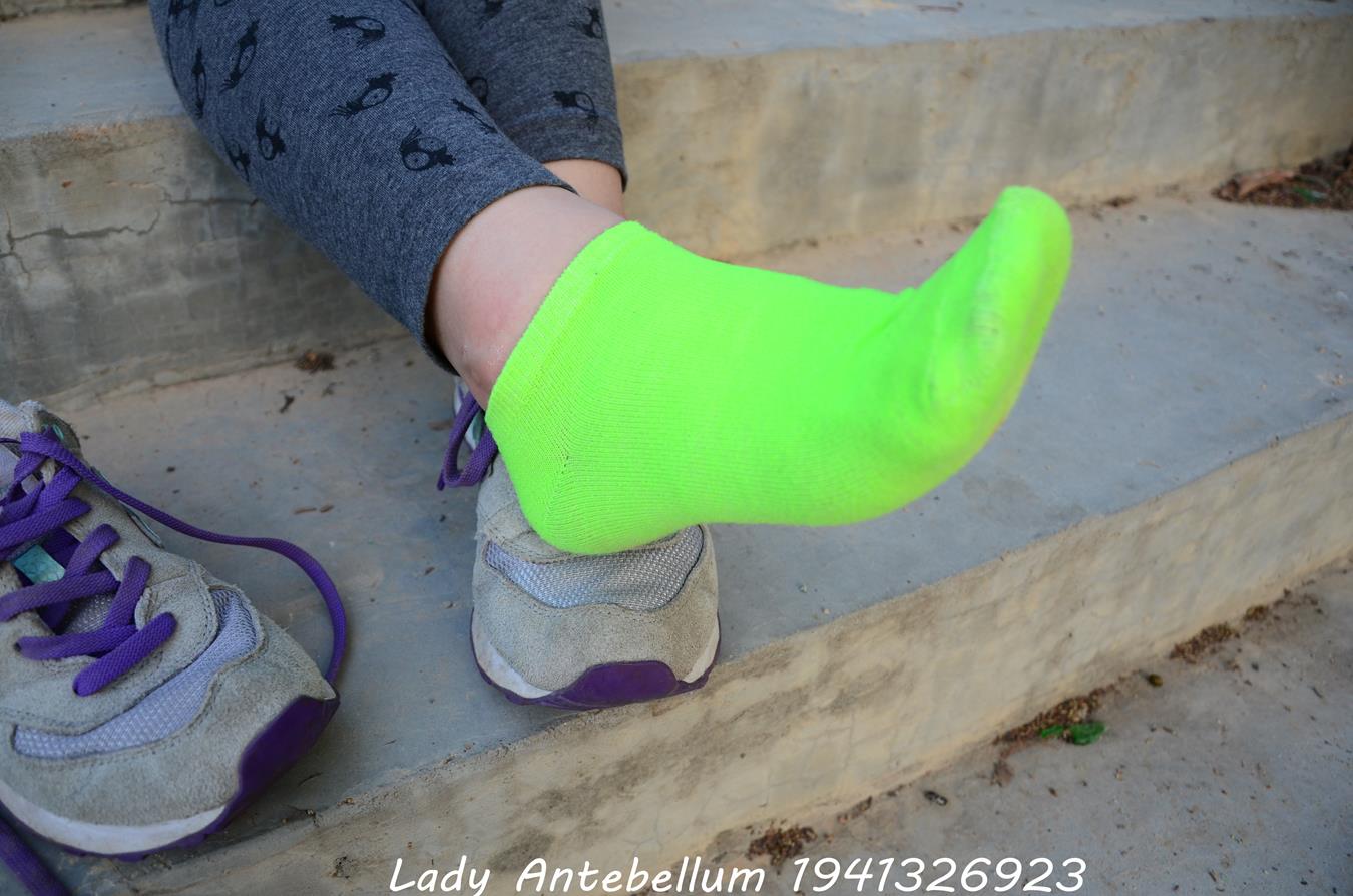 图片[41]-[战前女神] 美腿美足精品摄影套图 094 [104P] – 速更版-美库