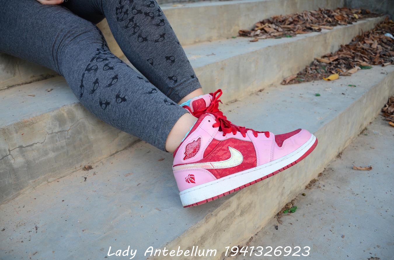 图片[18]-[战前女神] 美腿美足精品摄影套图 095 [95P] – 速更版-美库