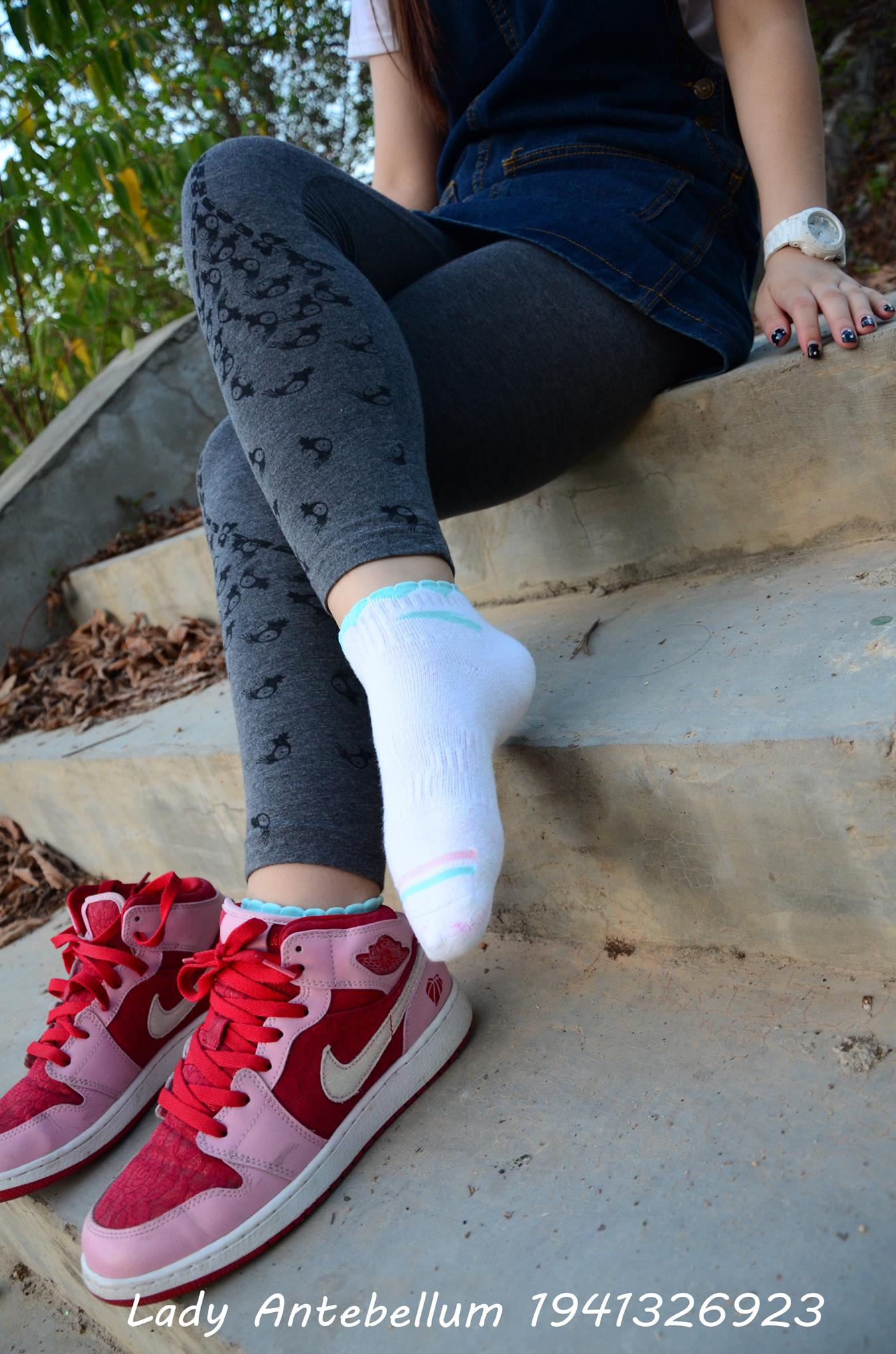 图片[25]-[战前女神] 美腿美足精品摄影套图 095 [95P] – 速更版-美库