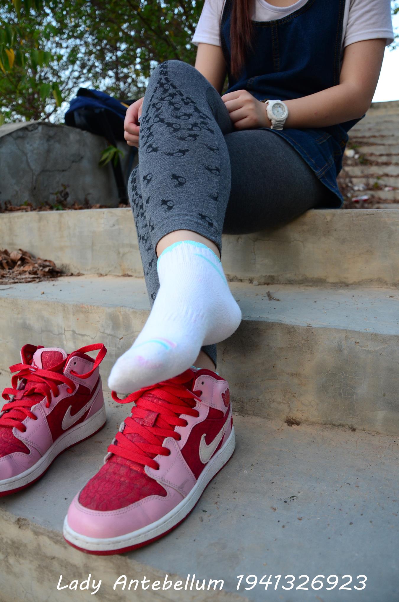 图片[30]-[战前女神] 美腿美足精品摄影套图 095 [95P] – 速更版-美库