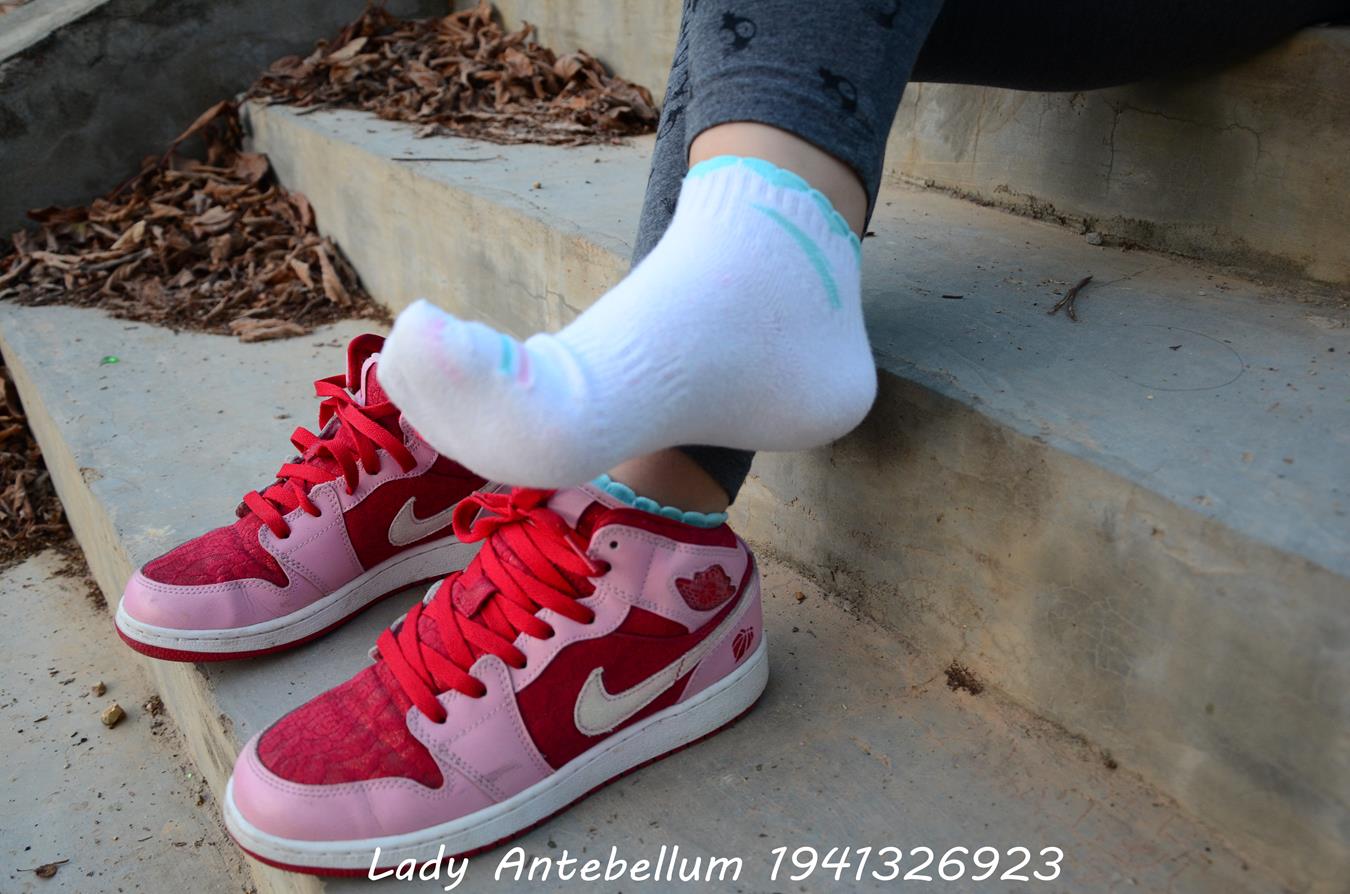 图片[33]-[战前女神] 美腿美足精品摄影套图 095 [95P] – 速更版-美库