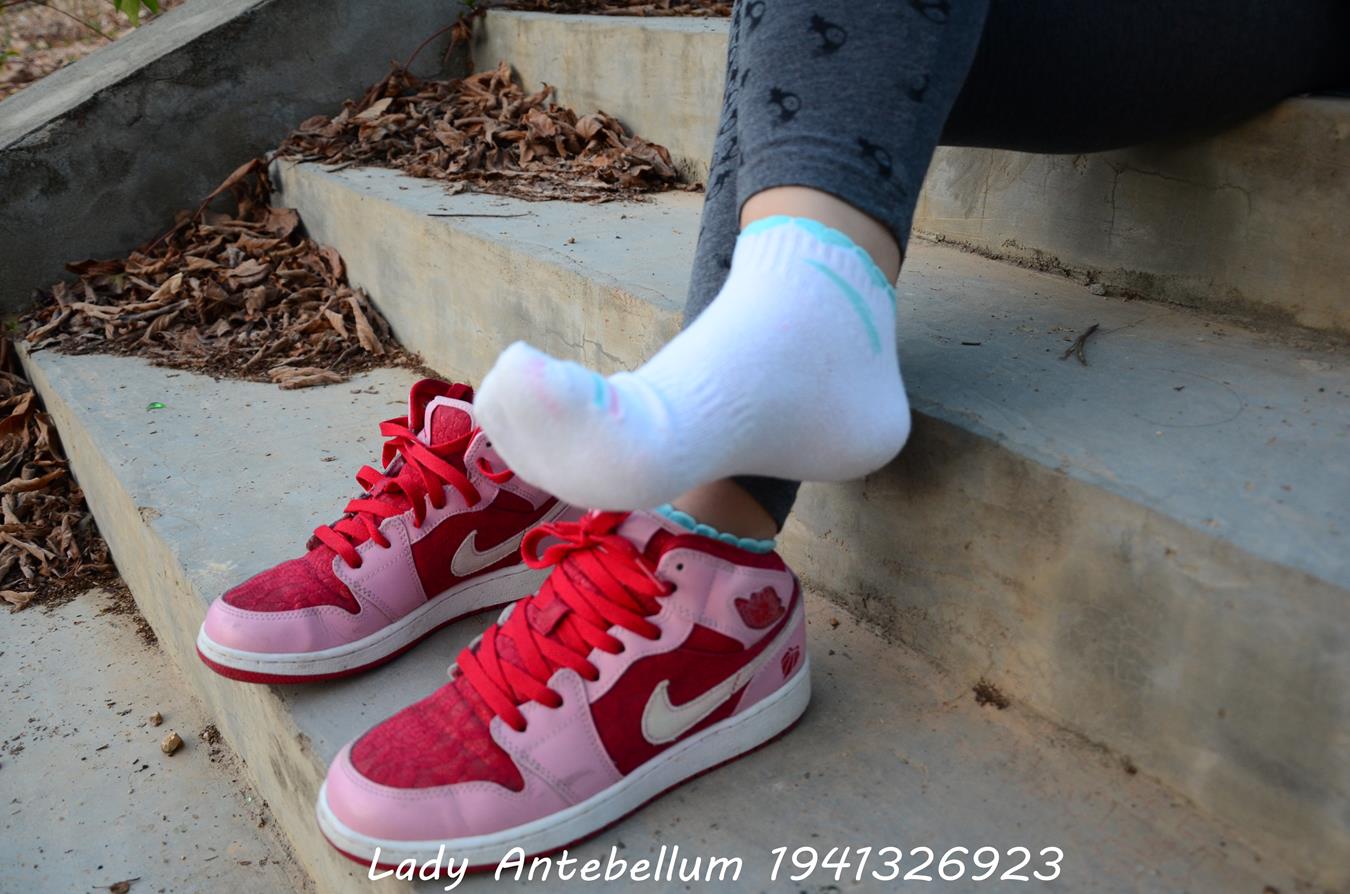 图片[34]-[战前女神] 美腿美足精品摄影套图 095 [95P] – 速更版-美库