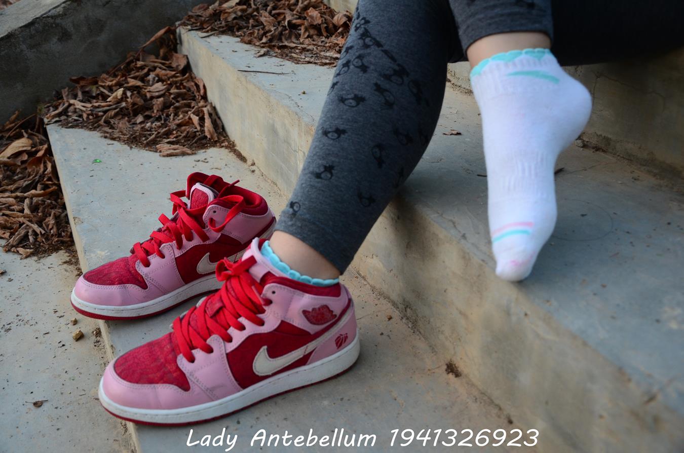 图片[37]-[战前女神] 美腿美足精品摄影套图 095 [95P] – 速更版-美库