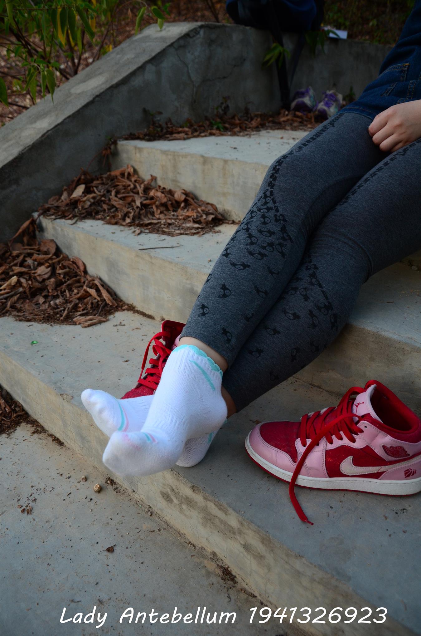 图片[65]-[战前女神] 美腿美足精品摄影套图 095 [95P] – 速更版-美库