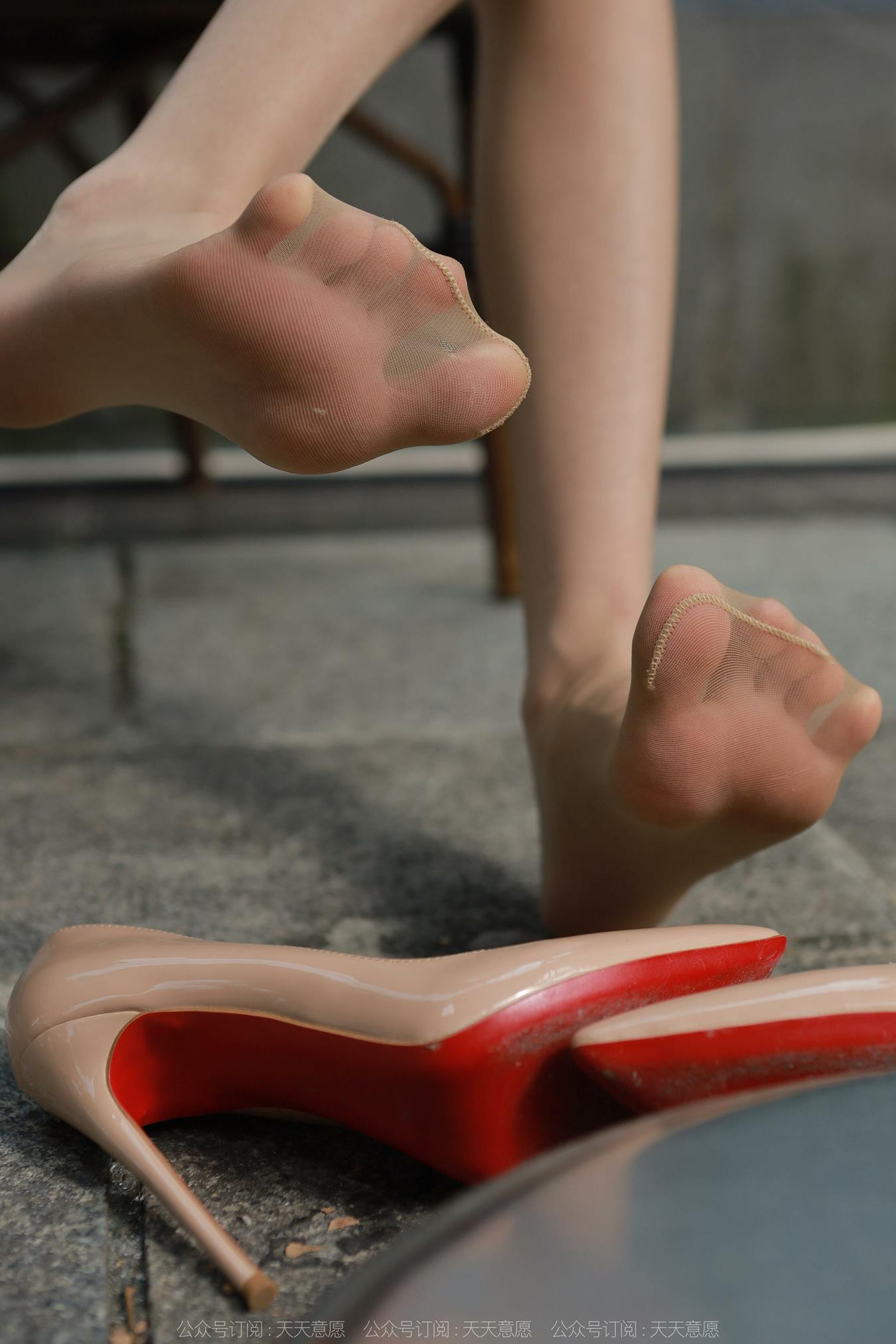 图片[71]-[IESS异思趣向] 耽丝 221009团团  [86P] – 速更版-美库