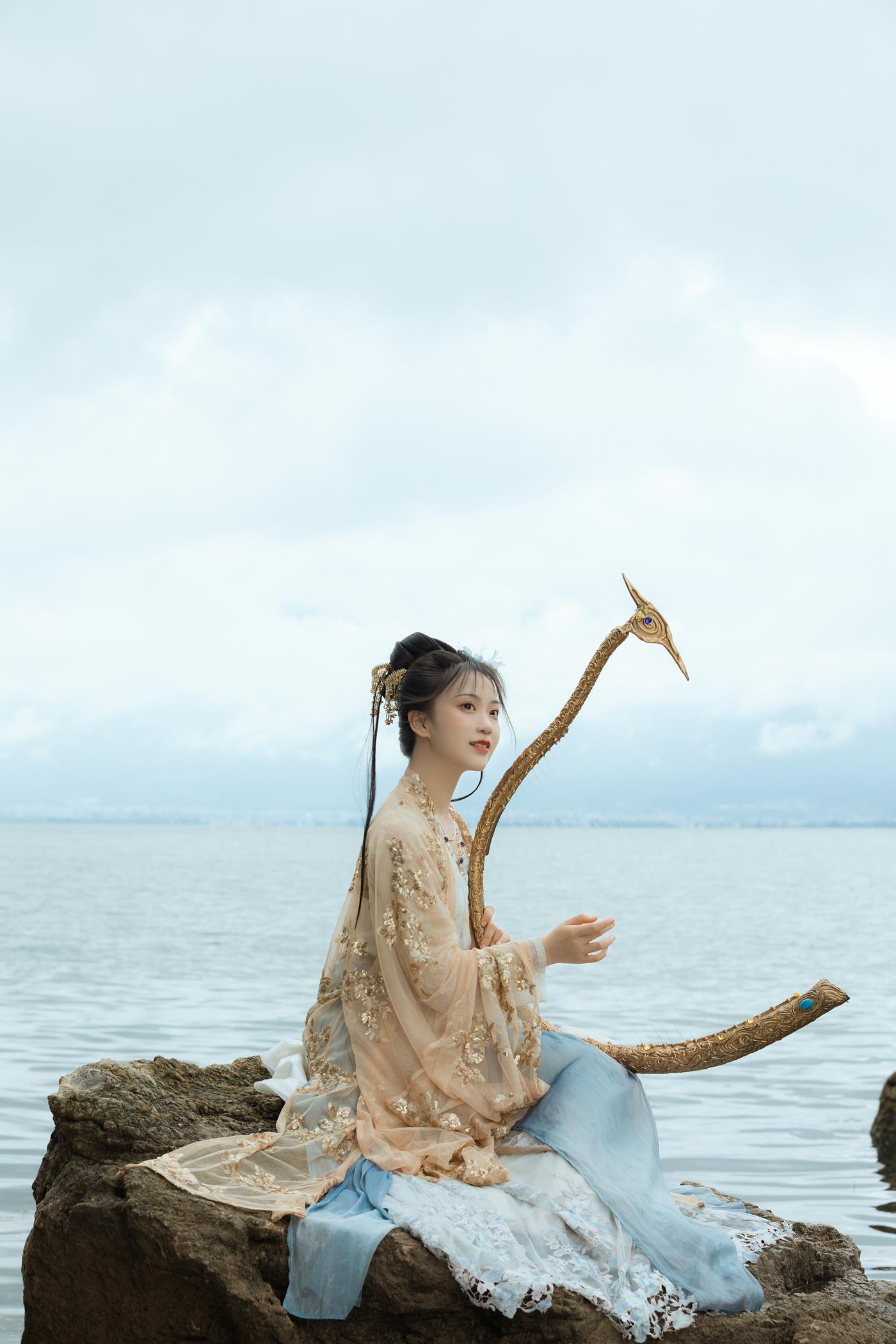 图片[12]-[YITUYU艺图语] 2022.02.26 莲蕊香尘 碧山澜 [20P] – 速更版-美库