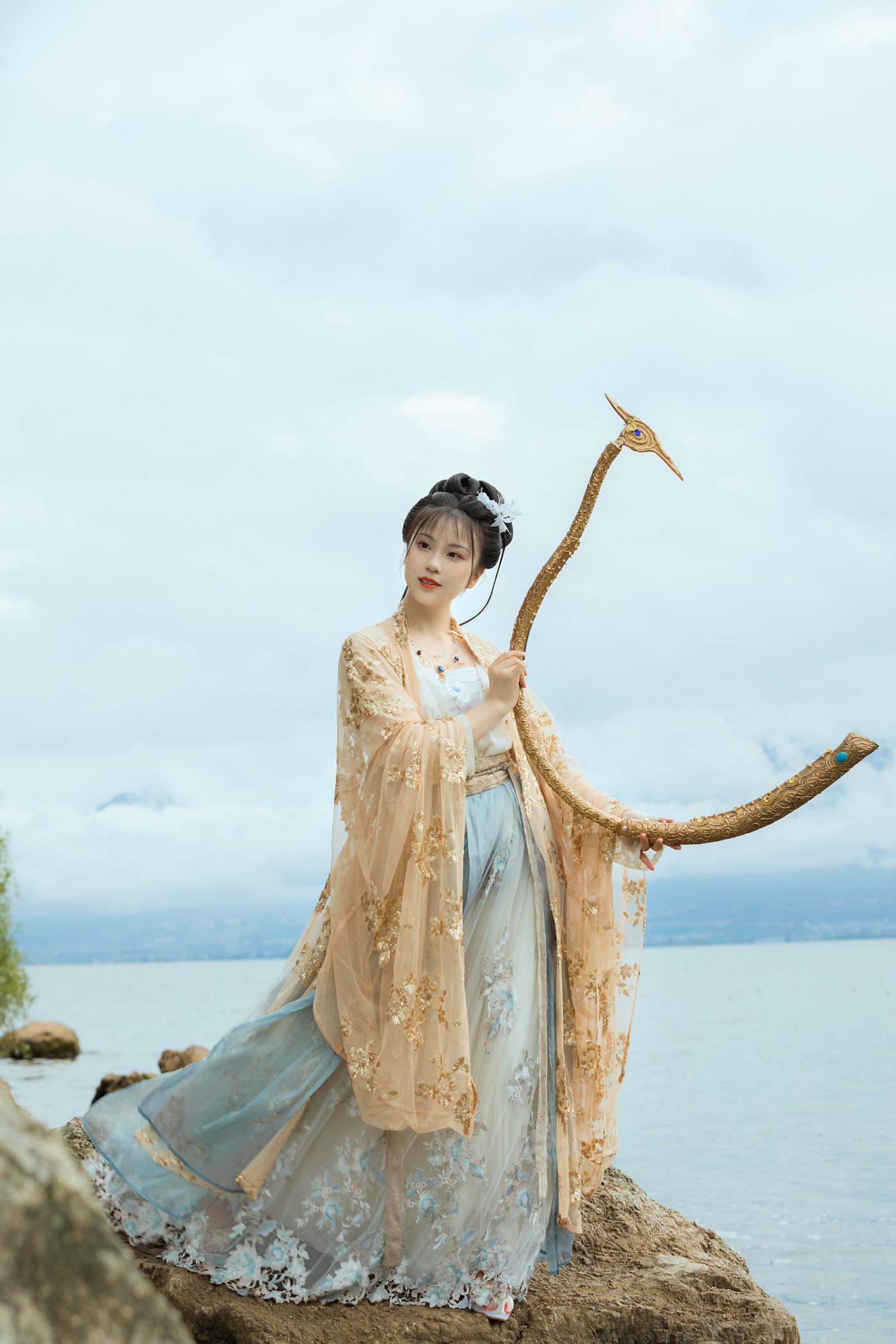 图片[19]-[YITUYU艺图语] 2022.02.26 莲蕊香尘 碧山澜 [20P] – 速更版-美库