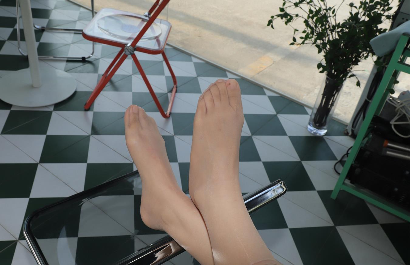 图片[32]-[Pary学生模拍] No.013 小燕脱下高跟鞋露出原味丝袜美jiao [103P/329MB] – 速更版-美库