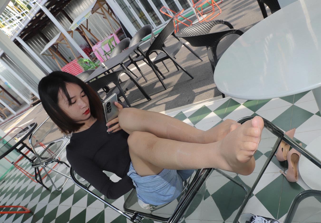 图片[49]-[Pary学生模拍] No.013 小燕脱下高跟鞋露出原味丝袜美jiao [103P/329MB] – 速更版-美库