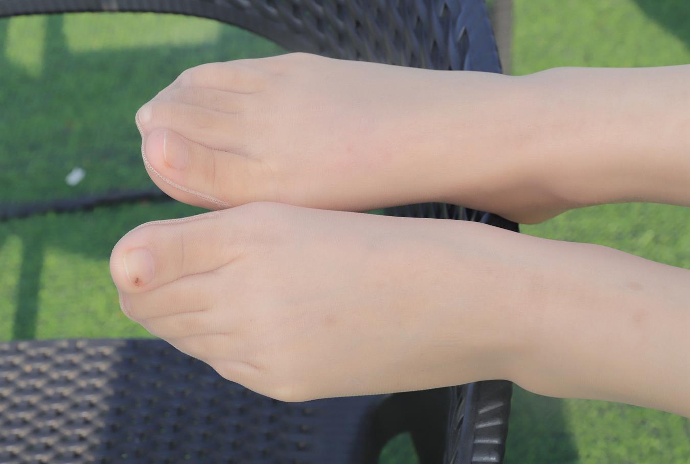 图片[61]-[Pary学生模拍] No.013 小燕脱下高跟鞋露出原味丝袜美jiao [103P/329MB] – 速更版-美库