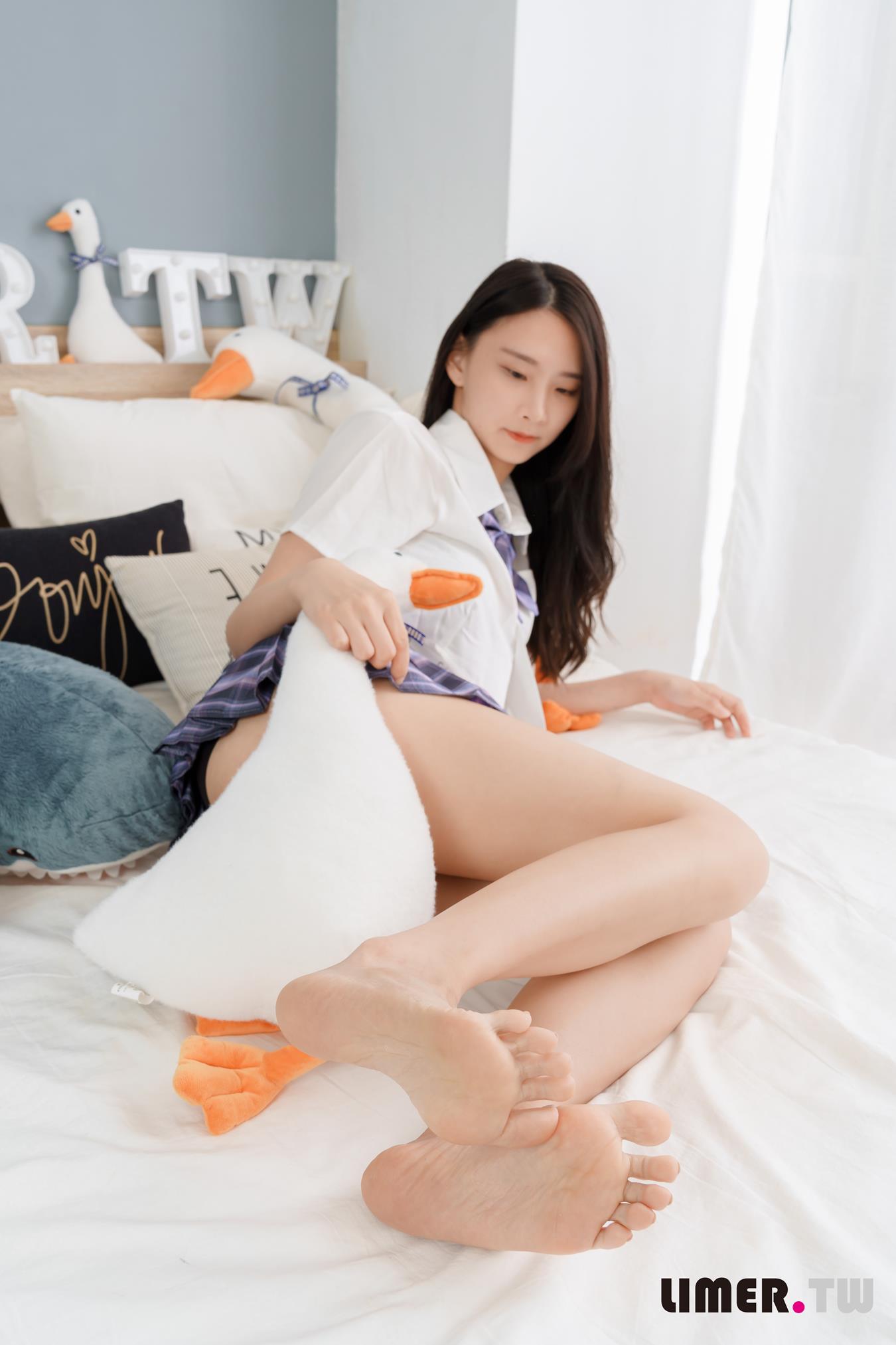 图片[25]-Limerence原创 NO.033 EJ生日特辑脚脚蛋糕足盒[125P] – 速更版-美库