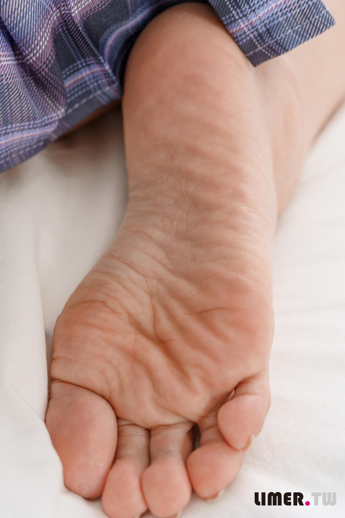 图片[42]-Limerence原创 NO.033 EJ生日特辑脚脚蛋糕足盒[125P] – 速更版-美库