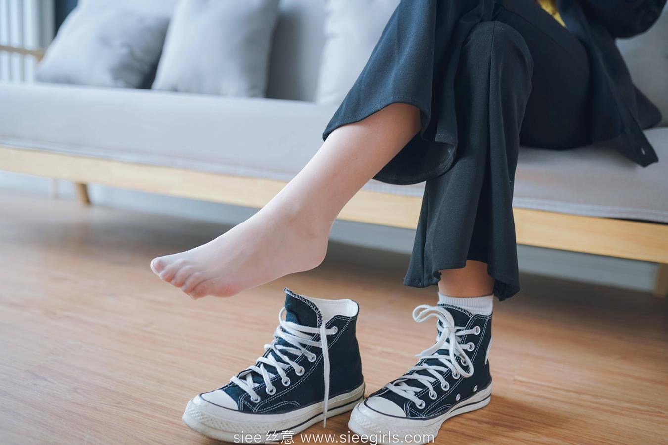 图片[22]-[SIEE丝意]NO.475 新人岚岚 帆布鞋[91P] – 速更版-美库