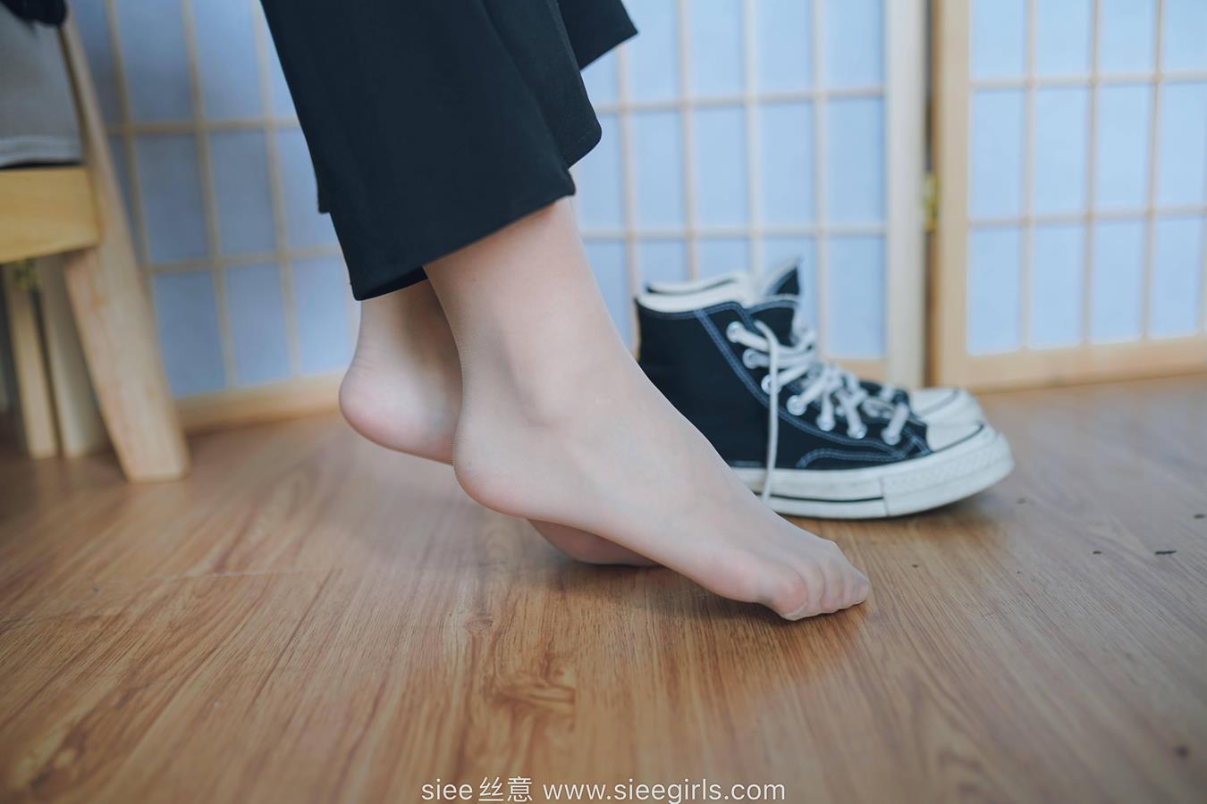 图片[36]-[SIEE丝意]NO.475 新人岚岚 帆布鞋[91P] – 速更版-美库