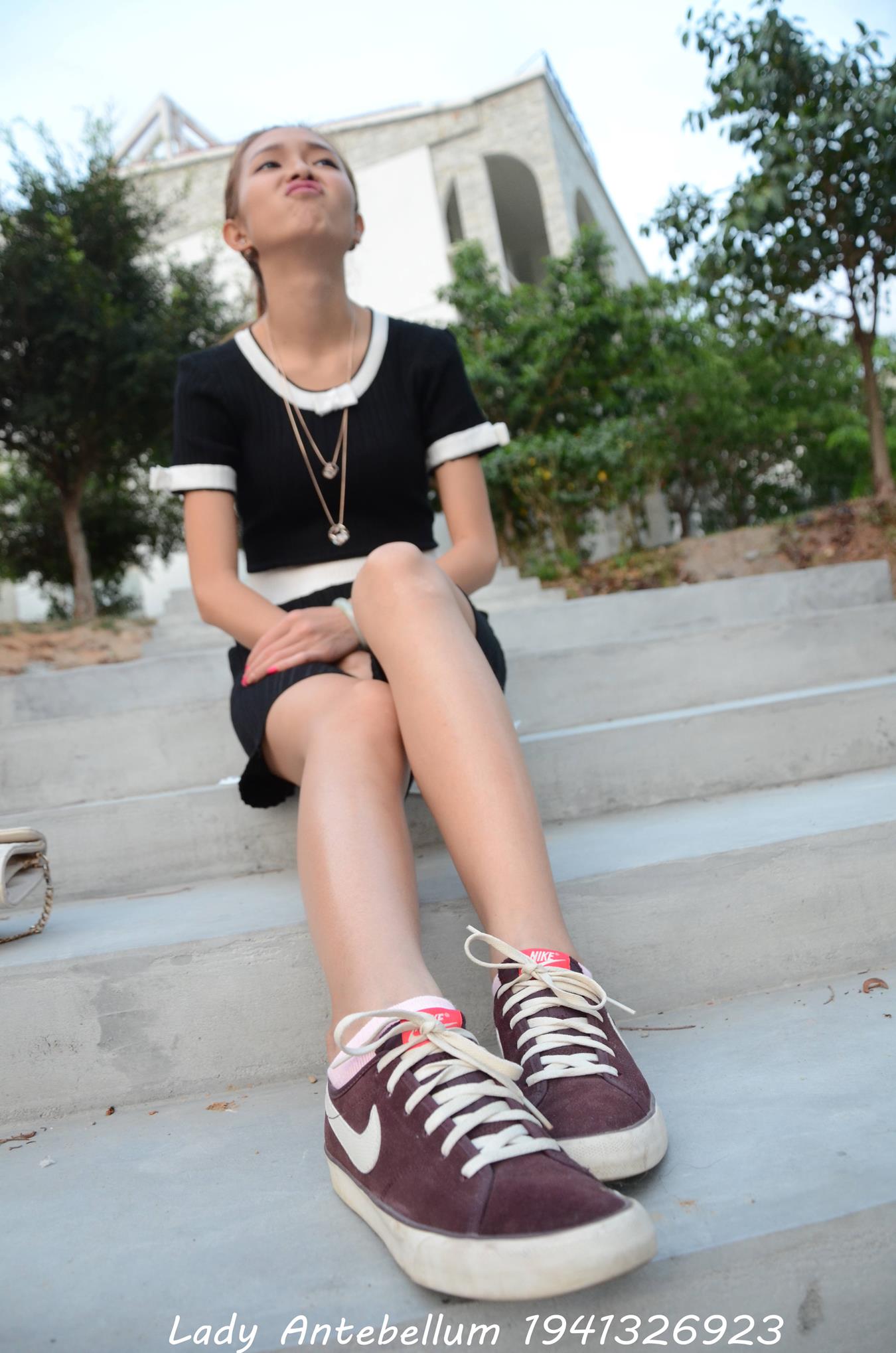 图片[11]-[战前女神] 美腿美足精品摄影套图 101 [128P] – 速更版-美库