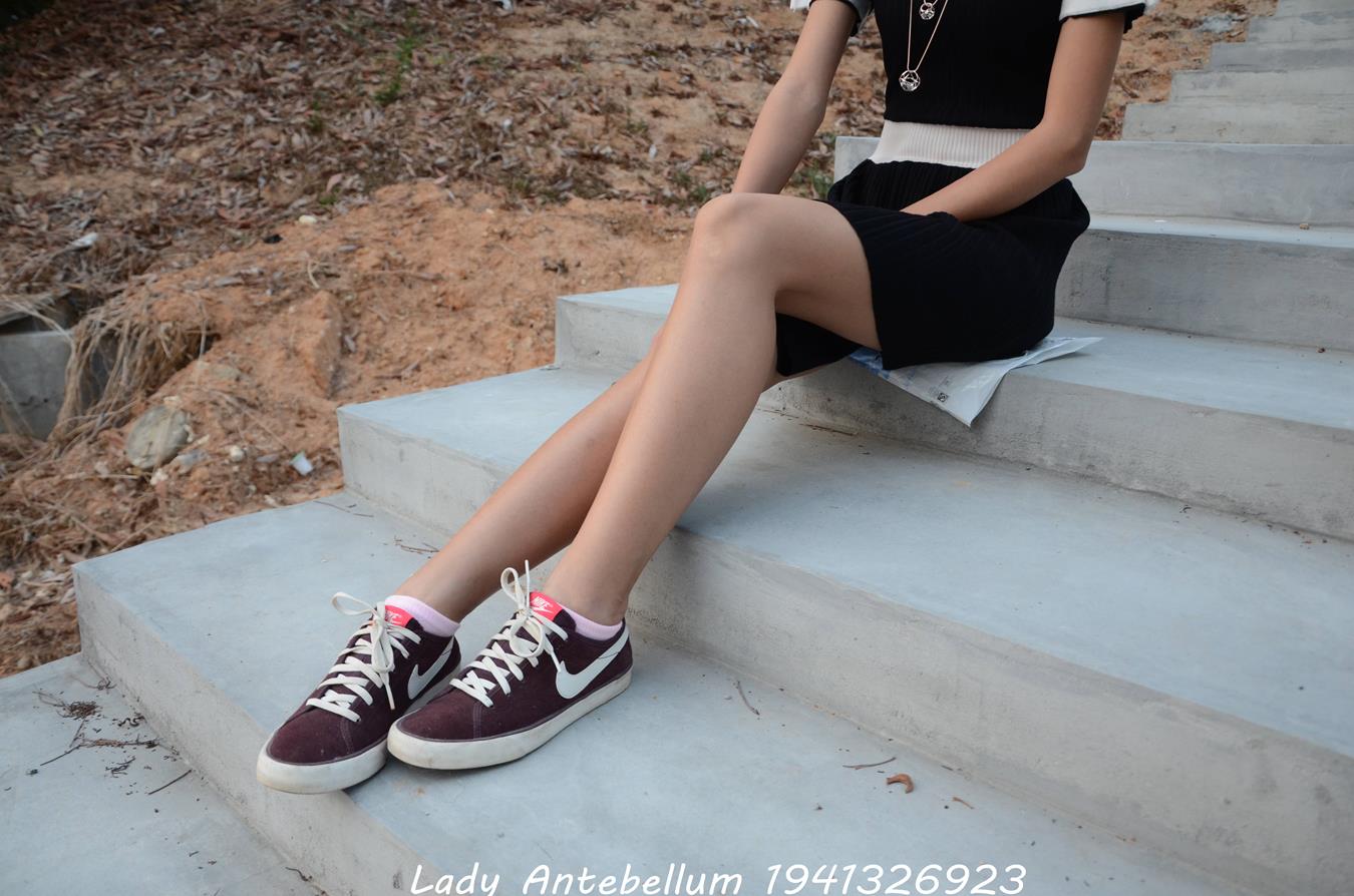 图片[22]-[战前女神] 美腿美足精品摄影套图 101 [128P] – 速更版-美库