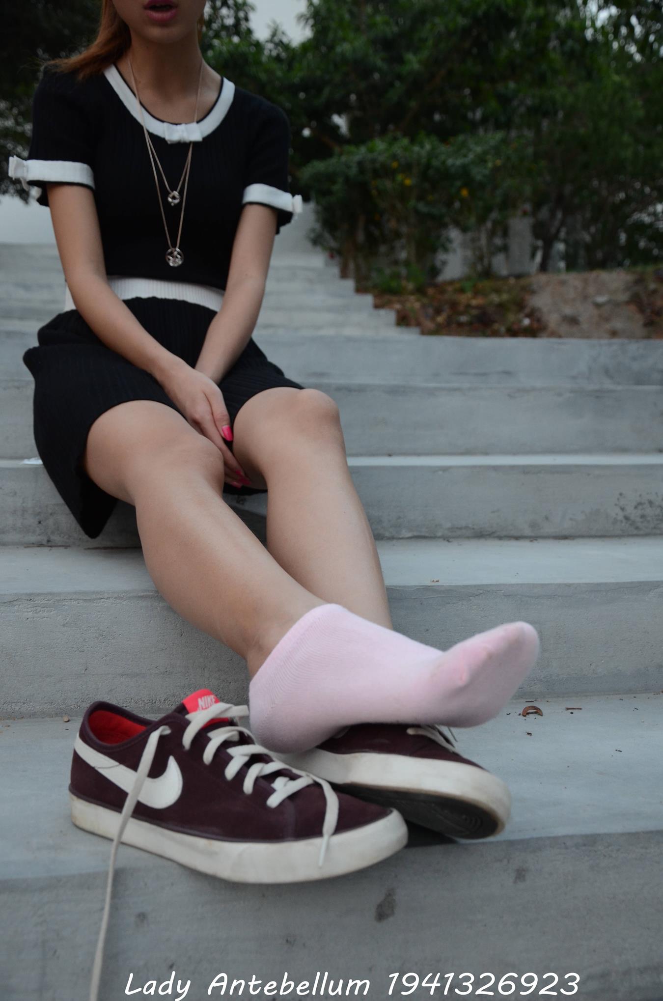 图片[49]-[战前女神] 美腿美足精品摄影套图 101 [128P] – 速更版-美库