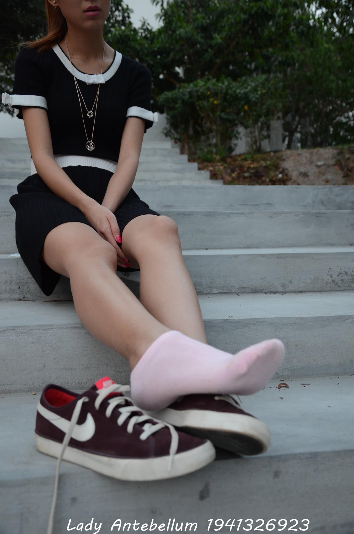 图片[50]-[战前女神] 美腿美足精品摄影套图 101 [128P] – 速更版-美库