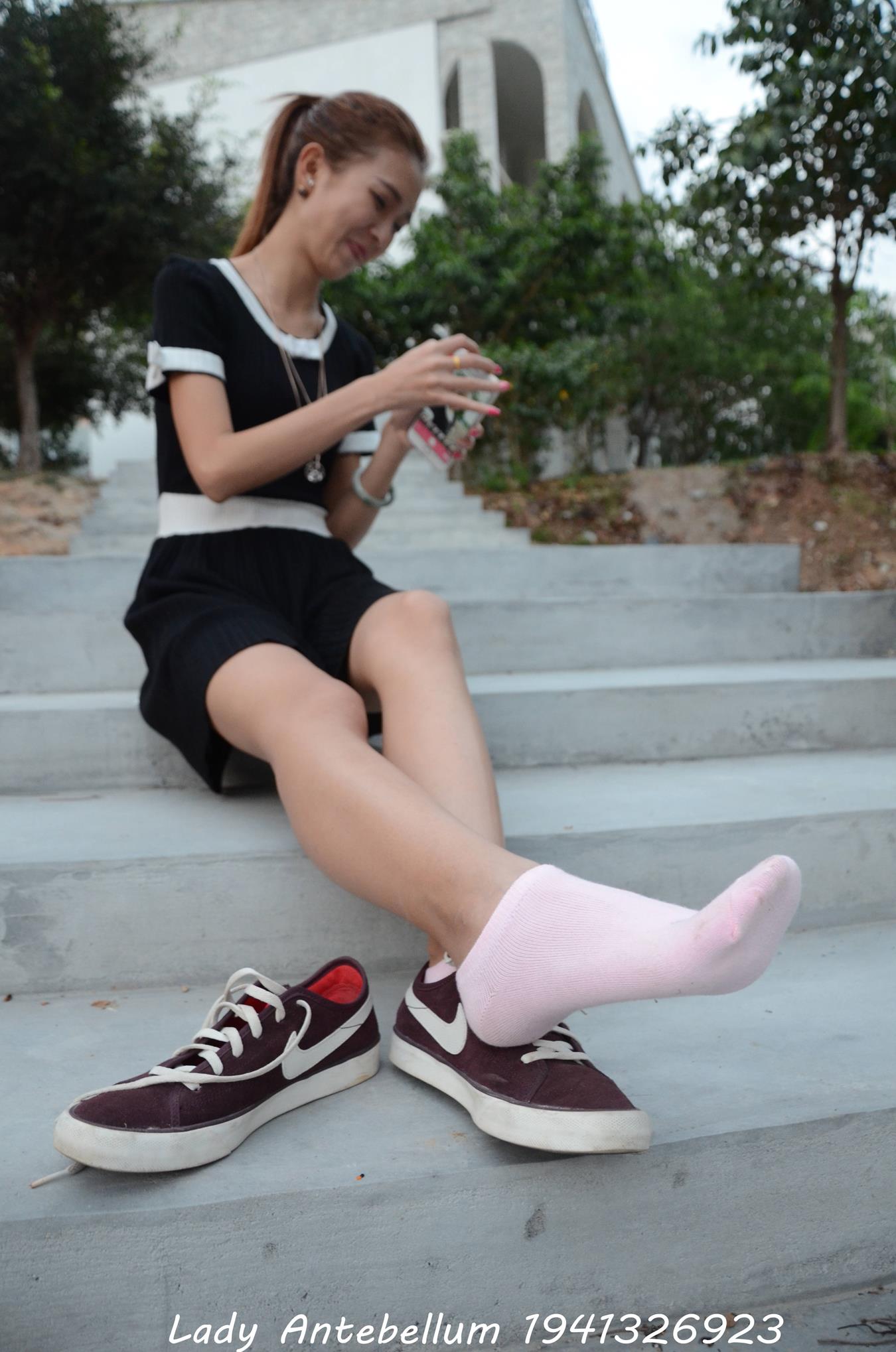 图片[55]-[战前女神] 美腿美足精品摄影套图 101 [128P] – 速更版-美库