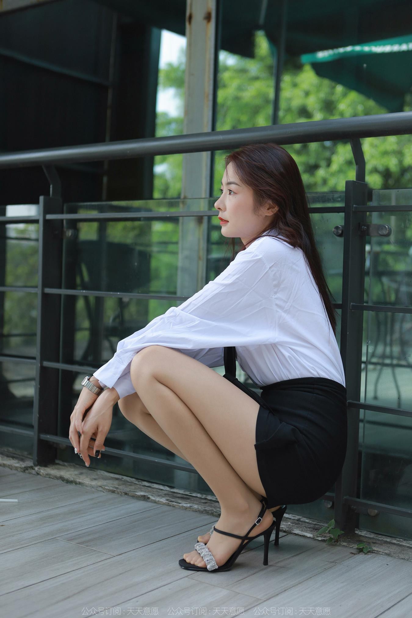 图片[53]-[IESS异思趣向] 耽丝 221011小金 [80P] – 速更版-美库