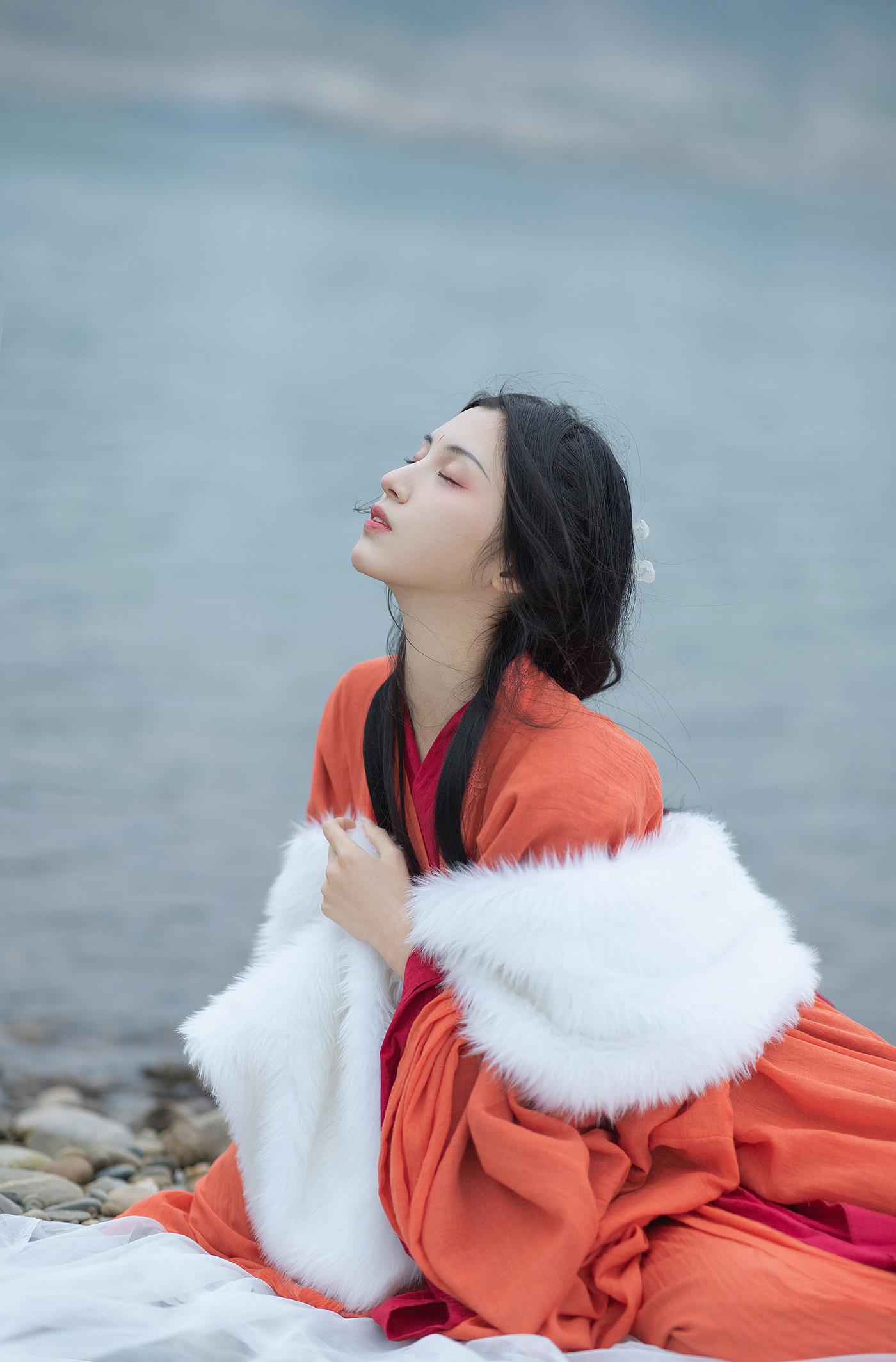 图片[17]-[YITUYU艺图语] 2022.02.28 水天一色 缪缪 [22P] – 速更版-美库