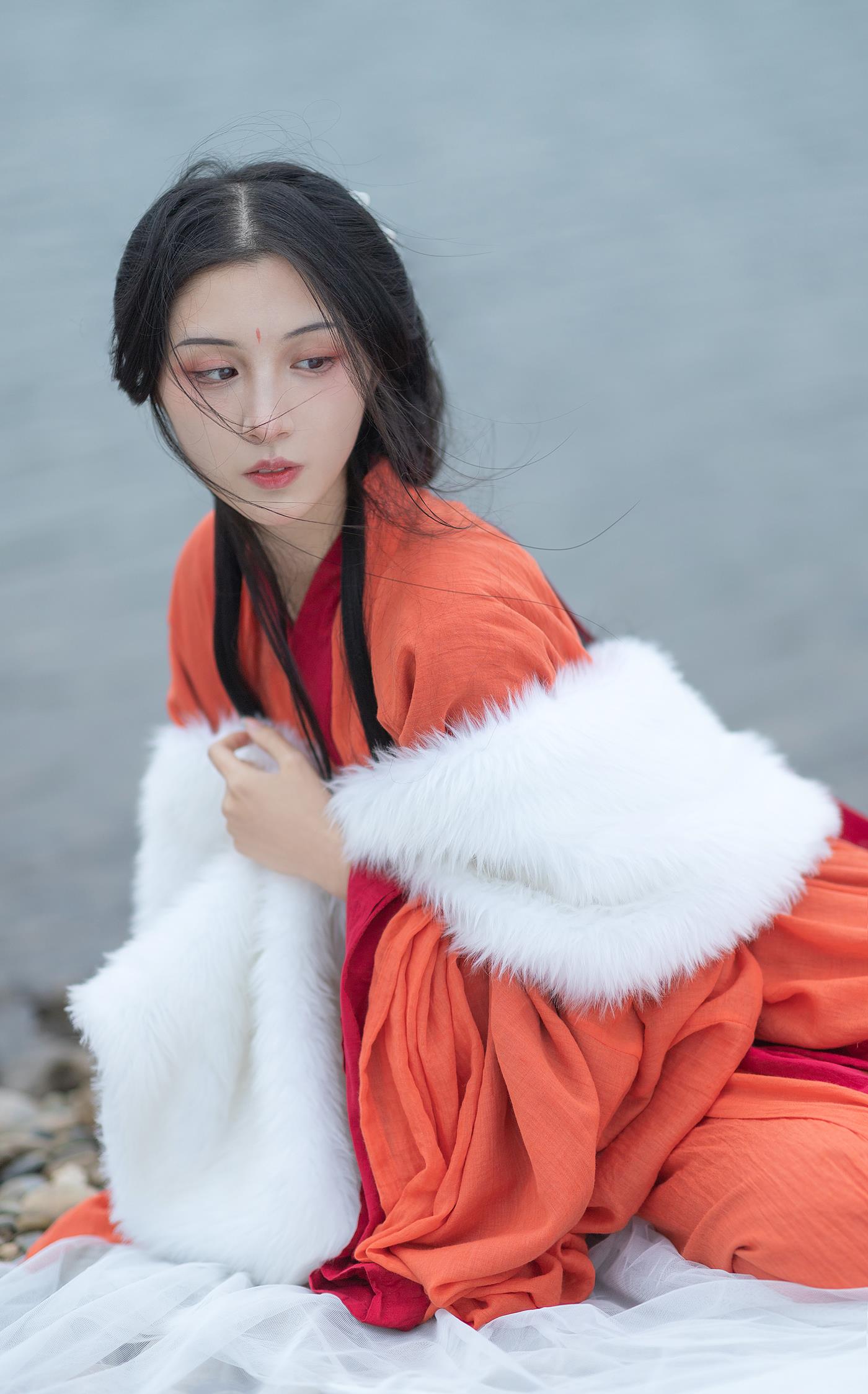 图片[23]-[YITUYU艺图语] 2022.02.28 水天一色 缪缪 [22P] – 速更版-美库