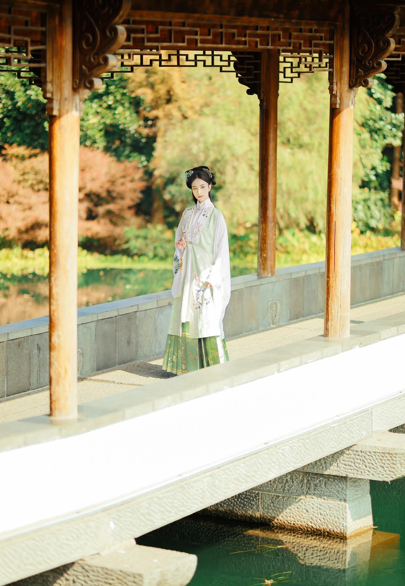 图片[11]-[YITUYU艺图语] 2022.03.01 不及你 倾眸- [22P] – 速更版-美库