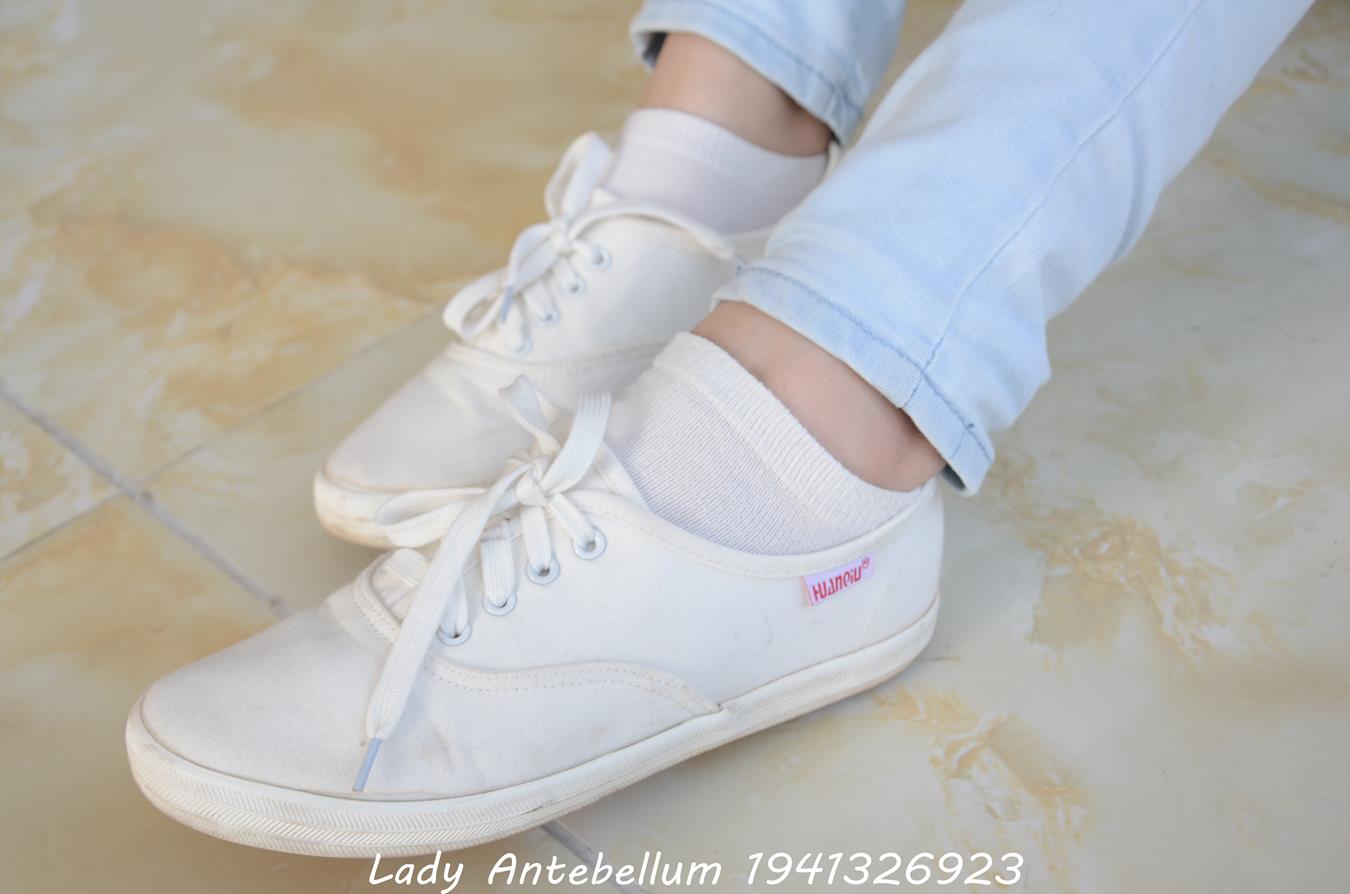 图片[15]-[战前女神] 美腿美足精品摄影套图 105 [98P] – 速更版-美库