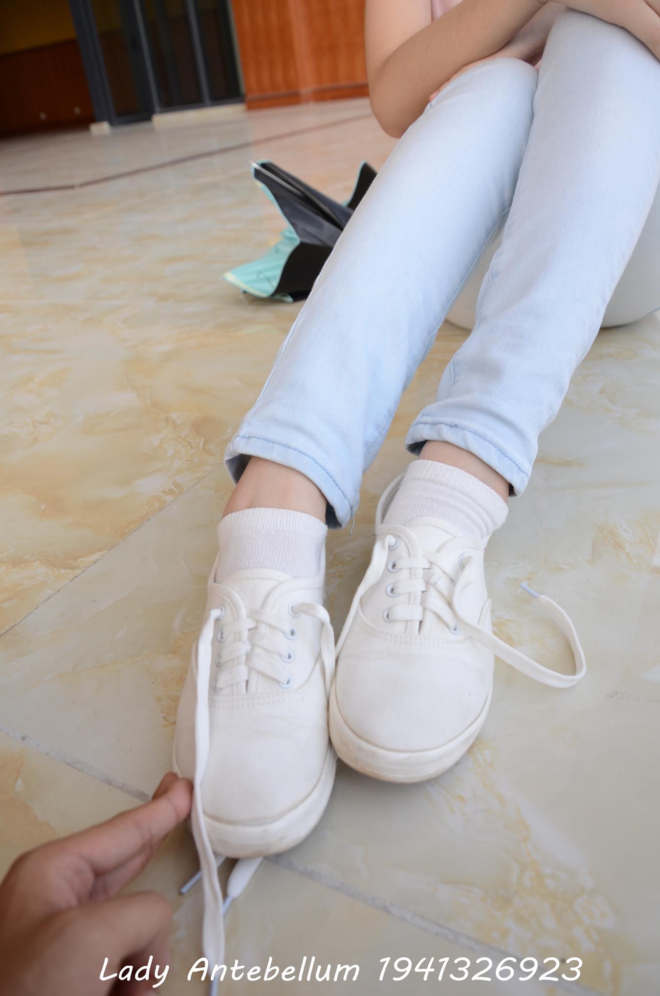 图片[26]-[战前女神] 美腿美足精品摄影套图 105 [98P] – 速更版-美库