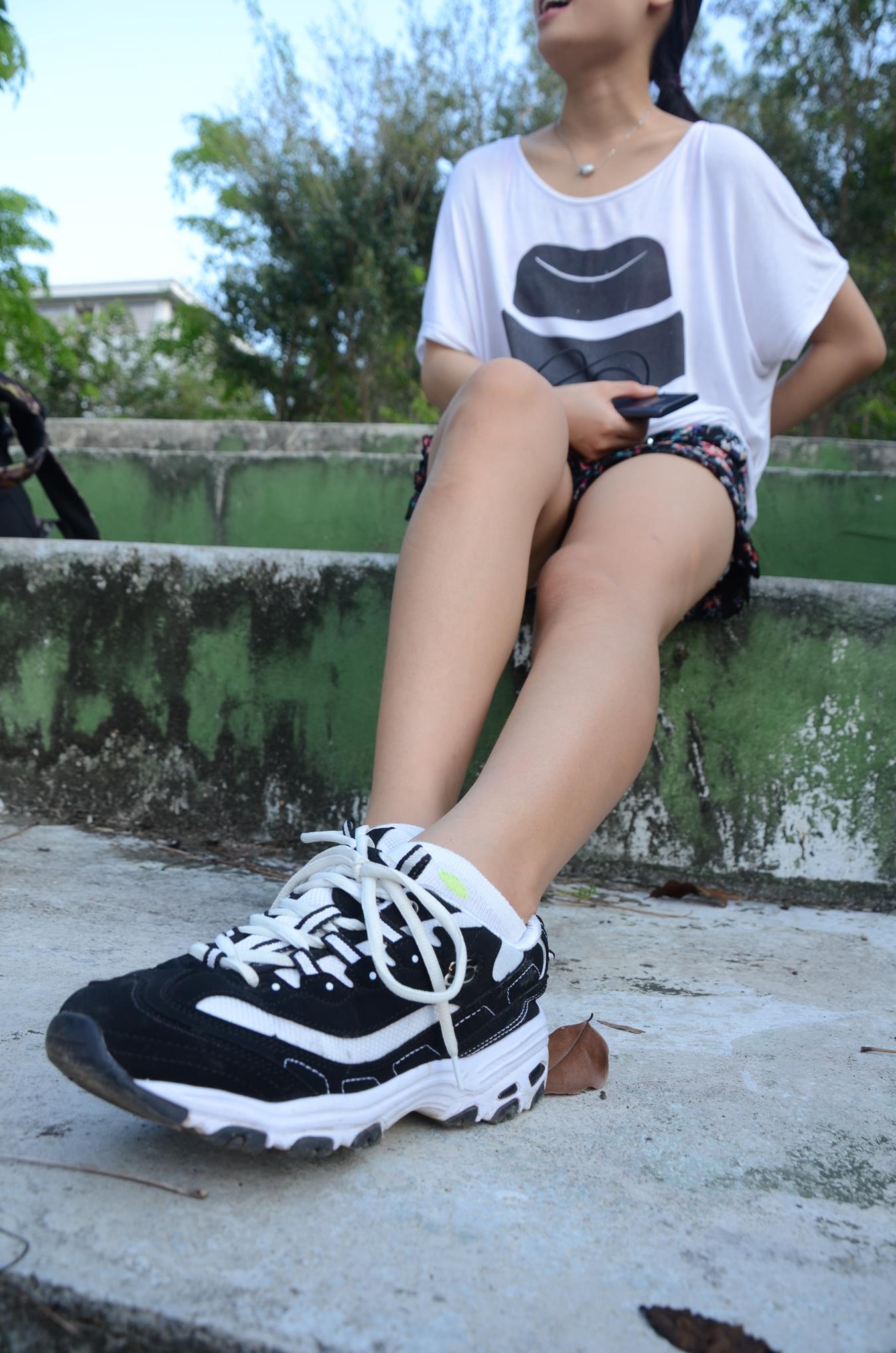 图片[11]-[战前女神] 美腿美足精品摄影套图 106 [189P] – 速更版-美库