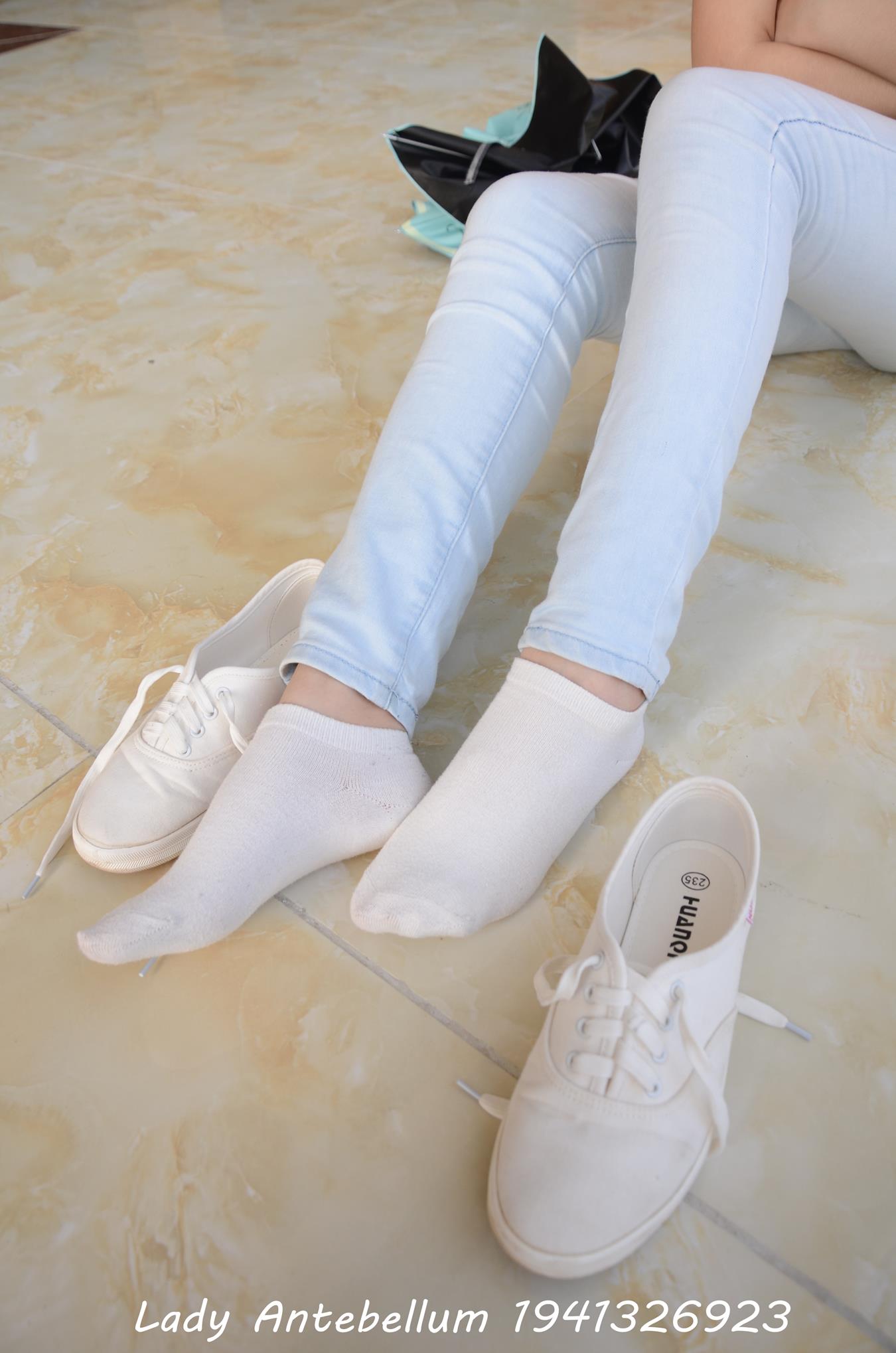 图片[73]-[战前女神] 美腿美足精品摄影套图 105 [98P] – 速更版-美库