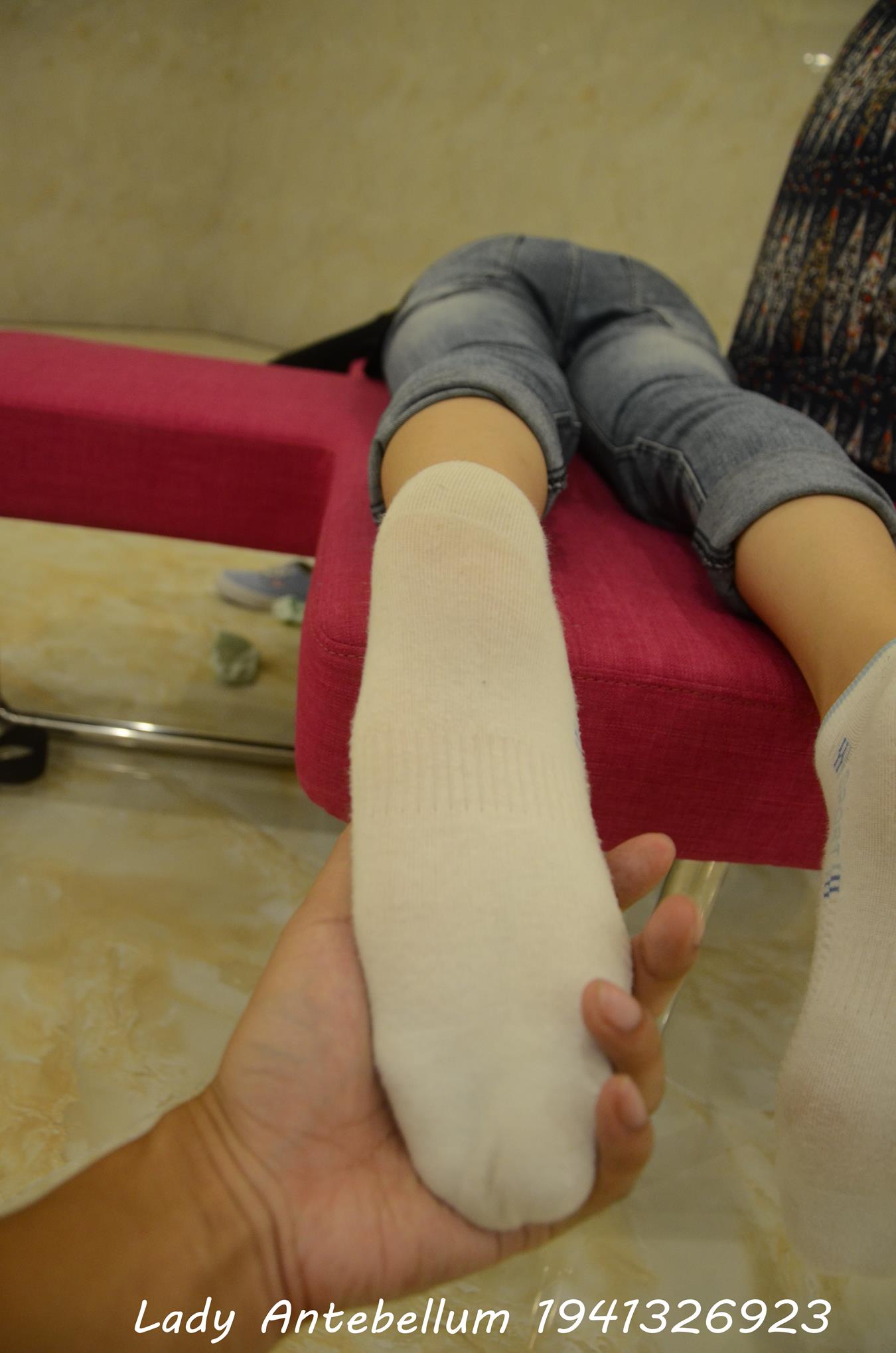 图片[68]-[战前女神] 美腿美足精品摄影套图 109 [121P] – 速更版-美库