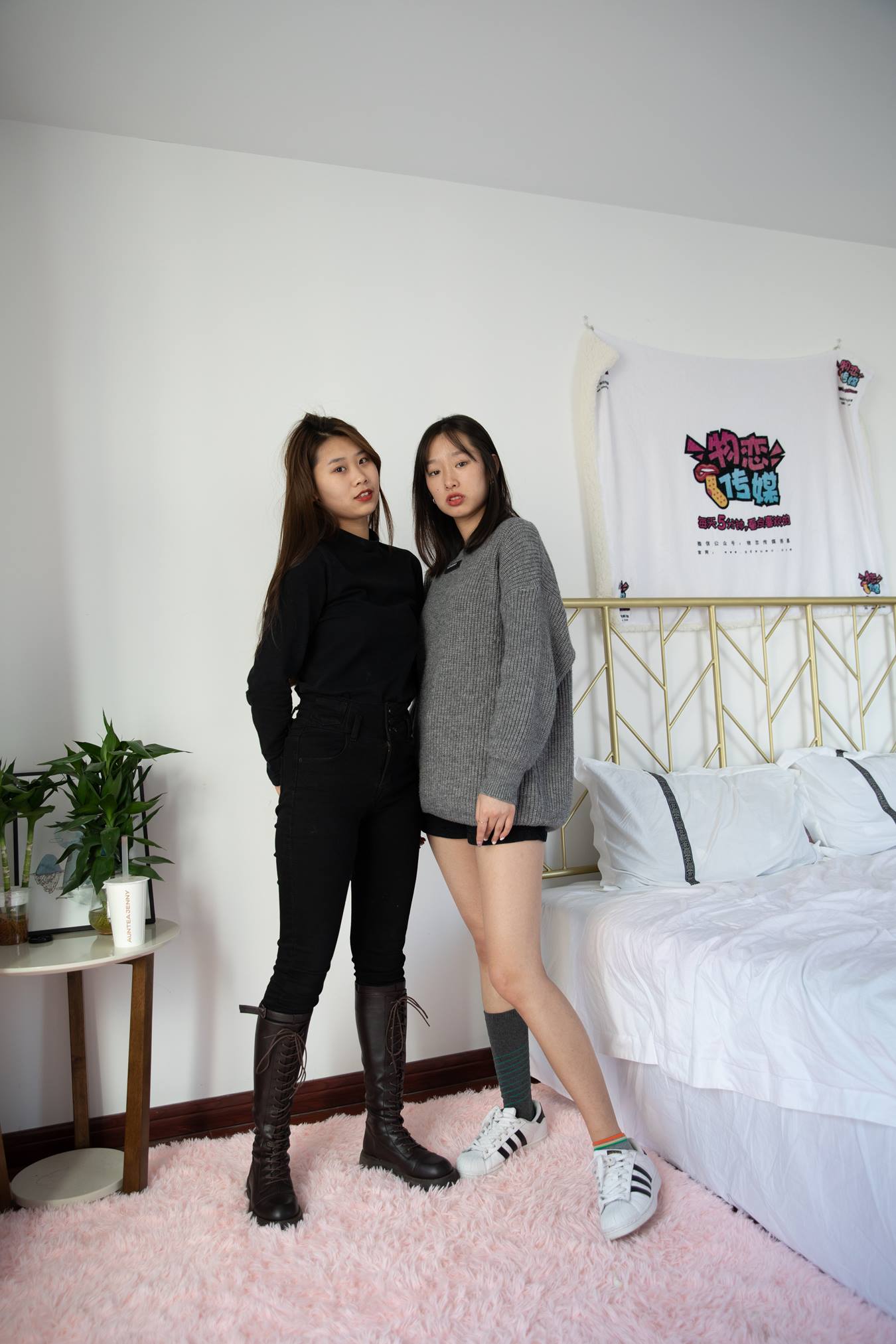 图片[20]-物恋传媒 NO.696 闺蜜-玉兰露珠[163P] – 速更版-美库