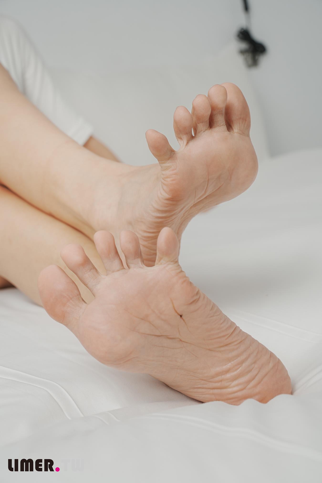 图片[56]-Limerence原创 NO.036 Betty 微笑女孩极致裸足[170P] – 速更版-美库