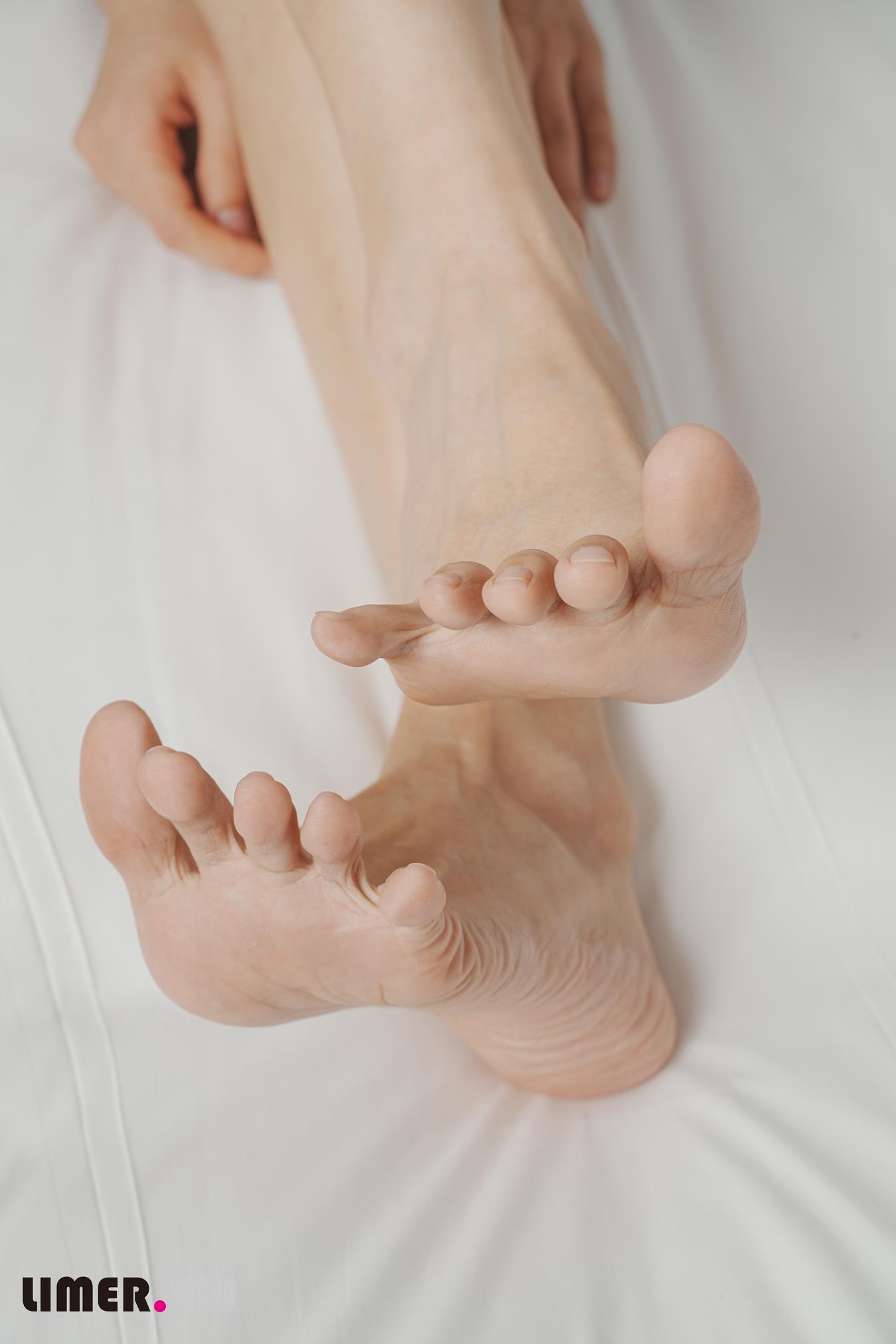 图片[57]-Limerence原创 NO.036 Betty 微笑女孩极致裸足[170P] – 速更版-美库