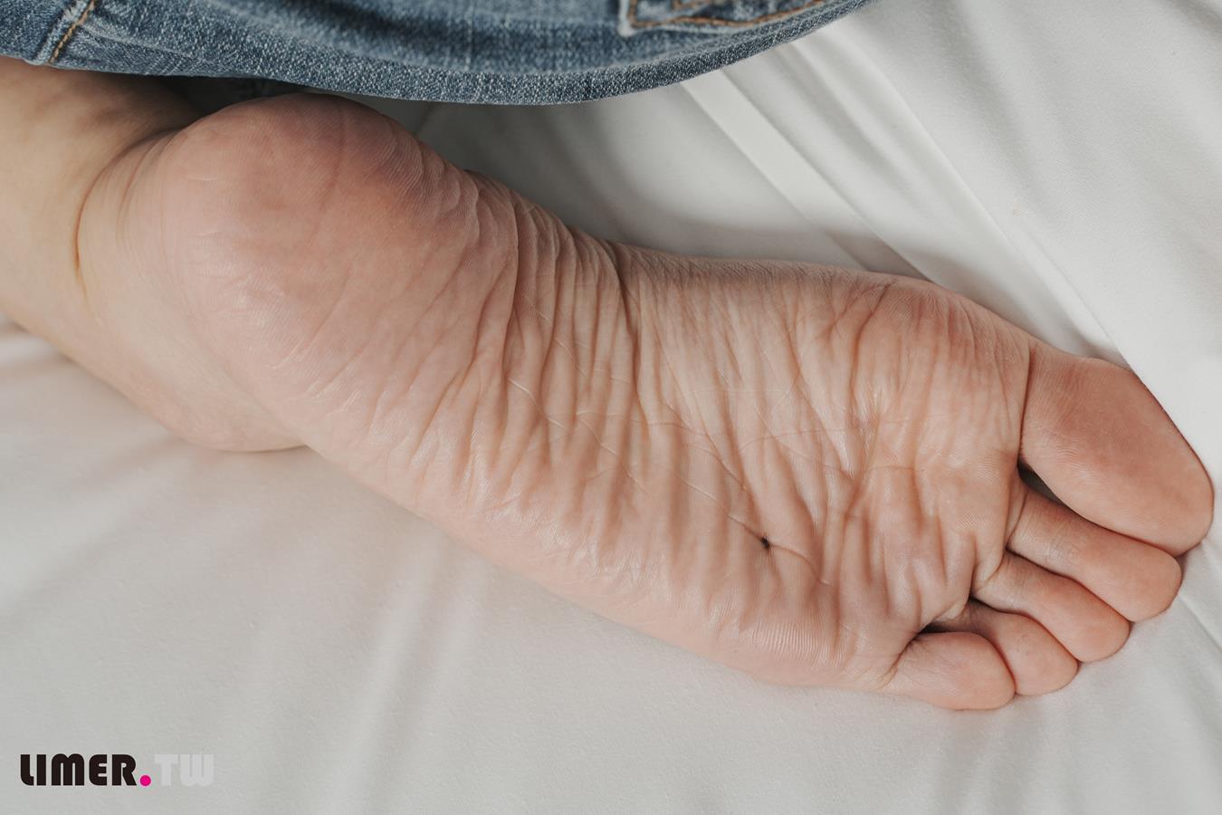 图片[70]-Limerence原创 NO.036 Betty 微笑女孩极致裸足[170P] – 速更版-美库