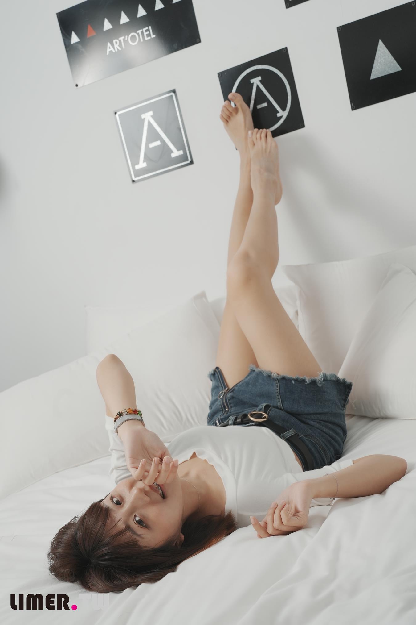 图片[84]-Limerence原创 NO.036 Betty 微笑女孩极致裸足[170P] – 速更版-美库