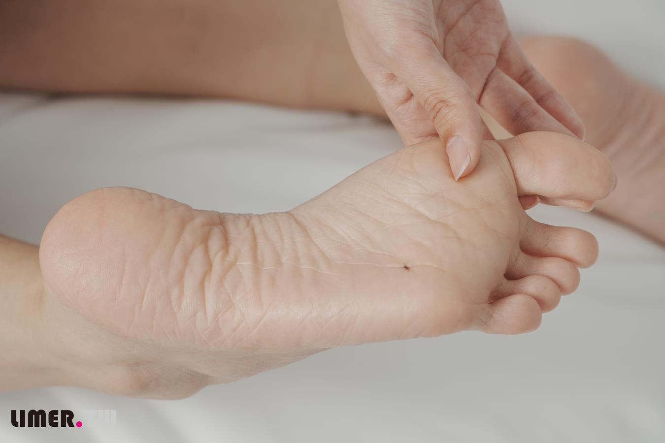 图片[89]-Limerence原创 NO.036 Betty 微笑女孩极致裸足[170P] – 速更版-美库