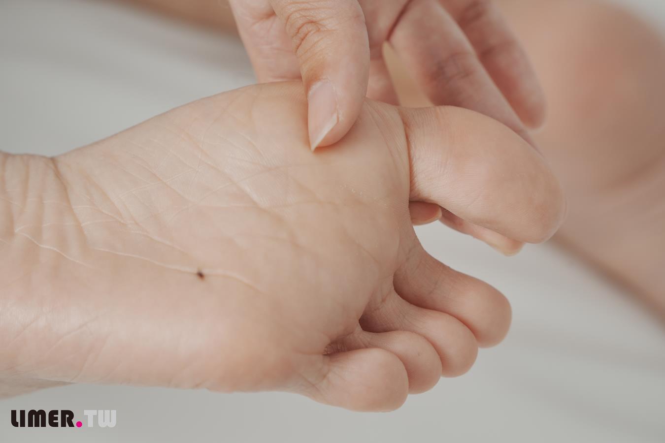 图片[90]-Limerence原创 NO.036 Betty 微笑女孩极致裸足[170P] – 速更版-美库